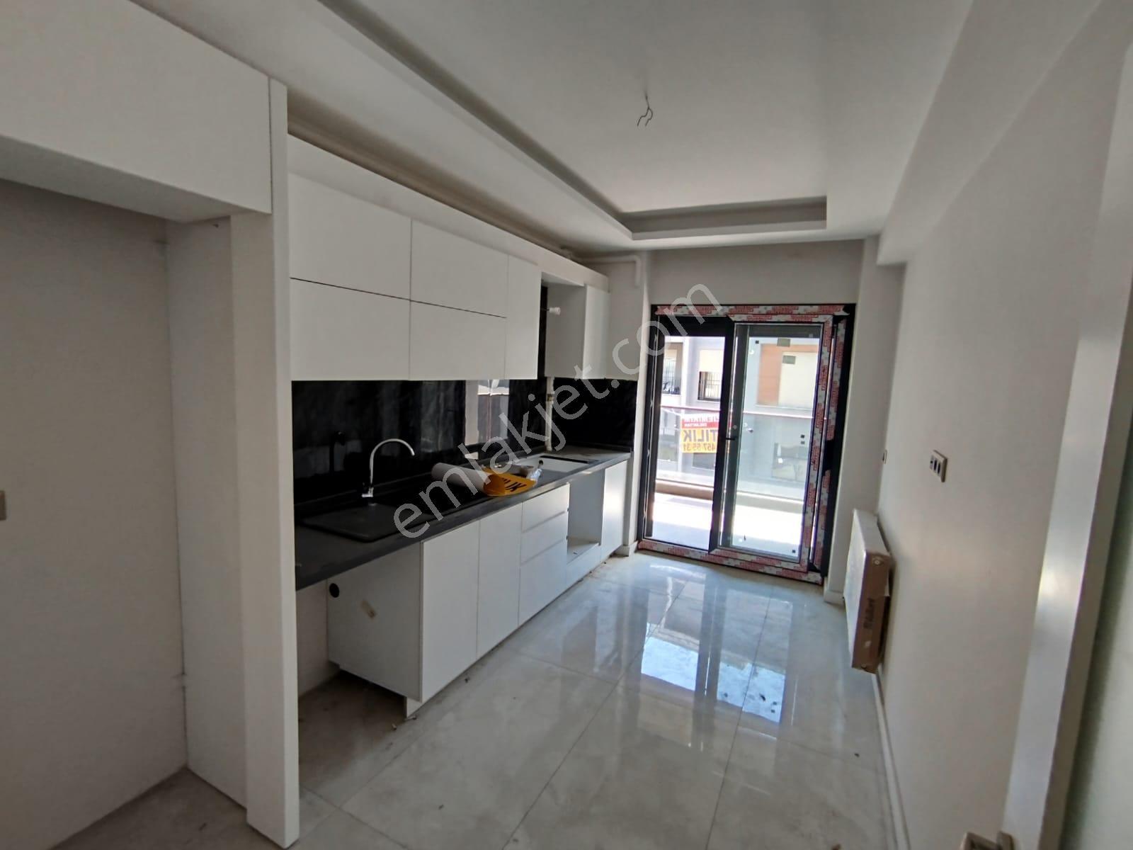 Gazi Mahallesinde Arakat 3+1 Satılık Sıfır Daire