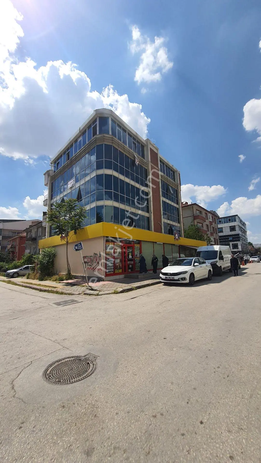 Ankara Ziraat Mah. Cadde Cepheli Köşe Konumda 85m² Kiralık Ofis - Görsel 4
