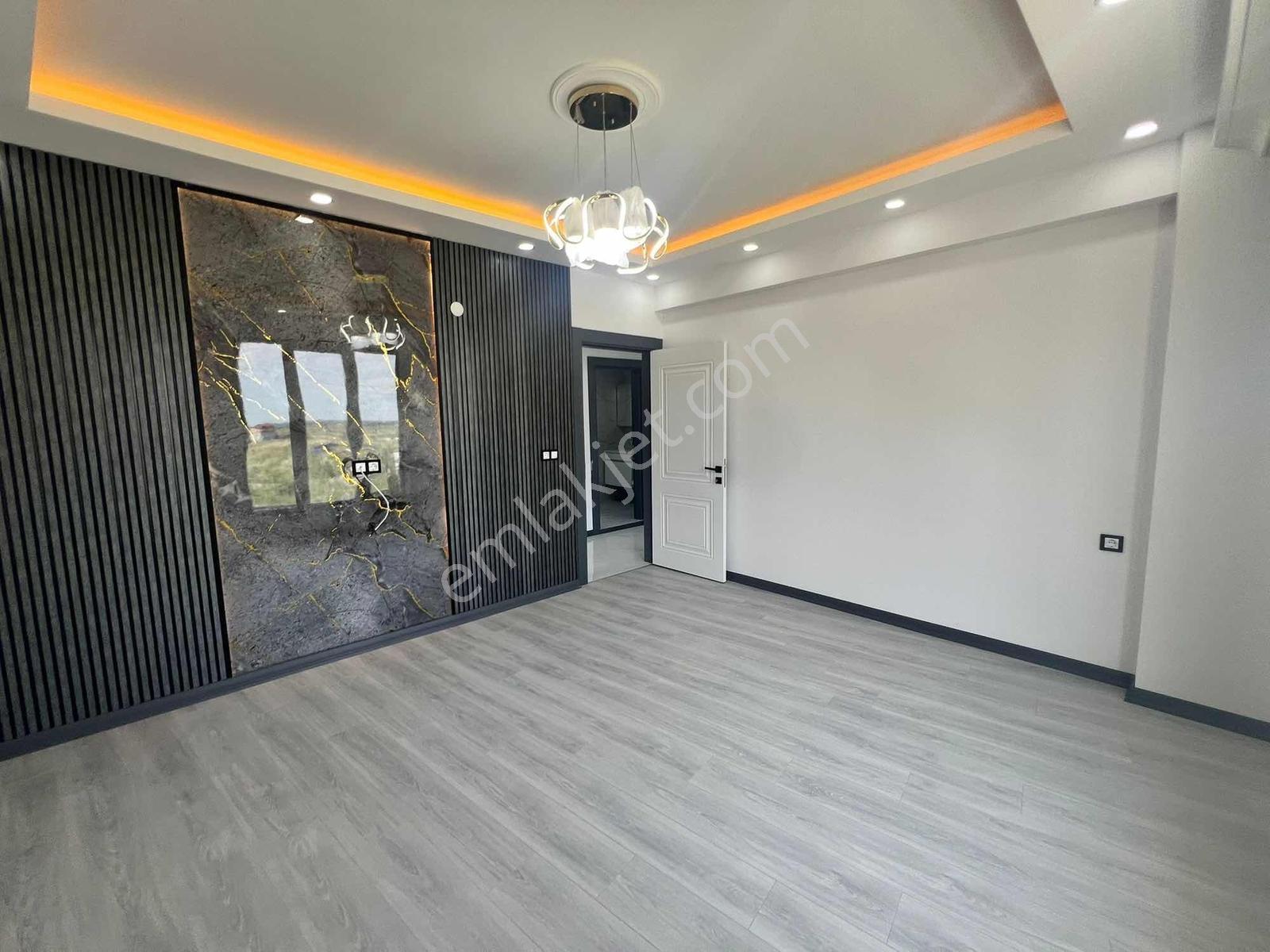 Kapaklı Yunus Emrede Satılık Modern 2+1 Bahçe Katı - Görsel 6