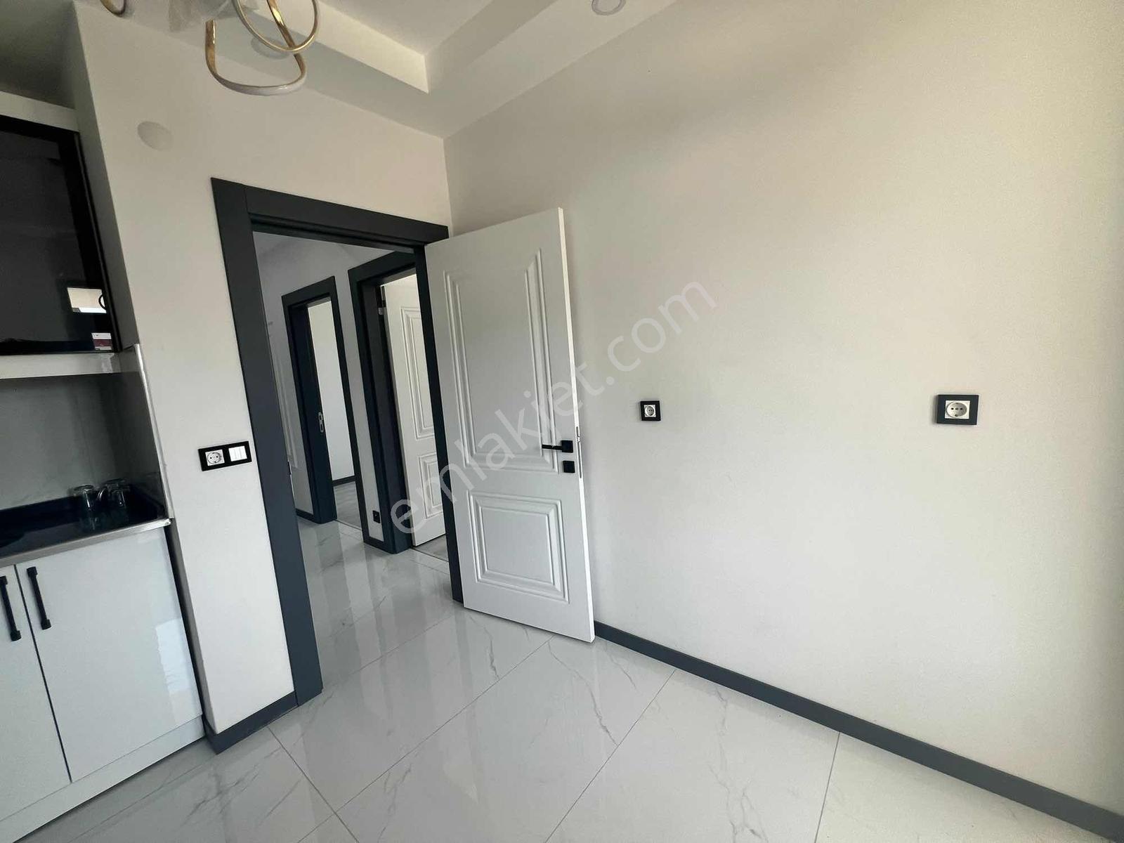 Kapaklı Yunus Emrede Satılık Modern 2+1 Bahçe Katı - Görsel 3