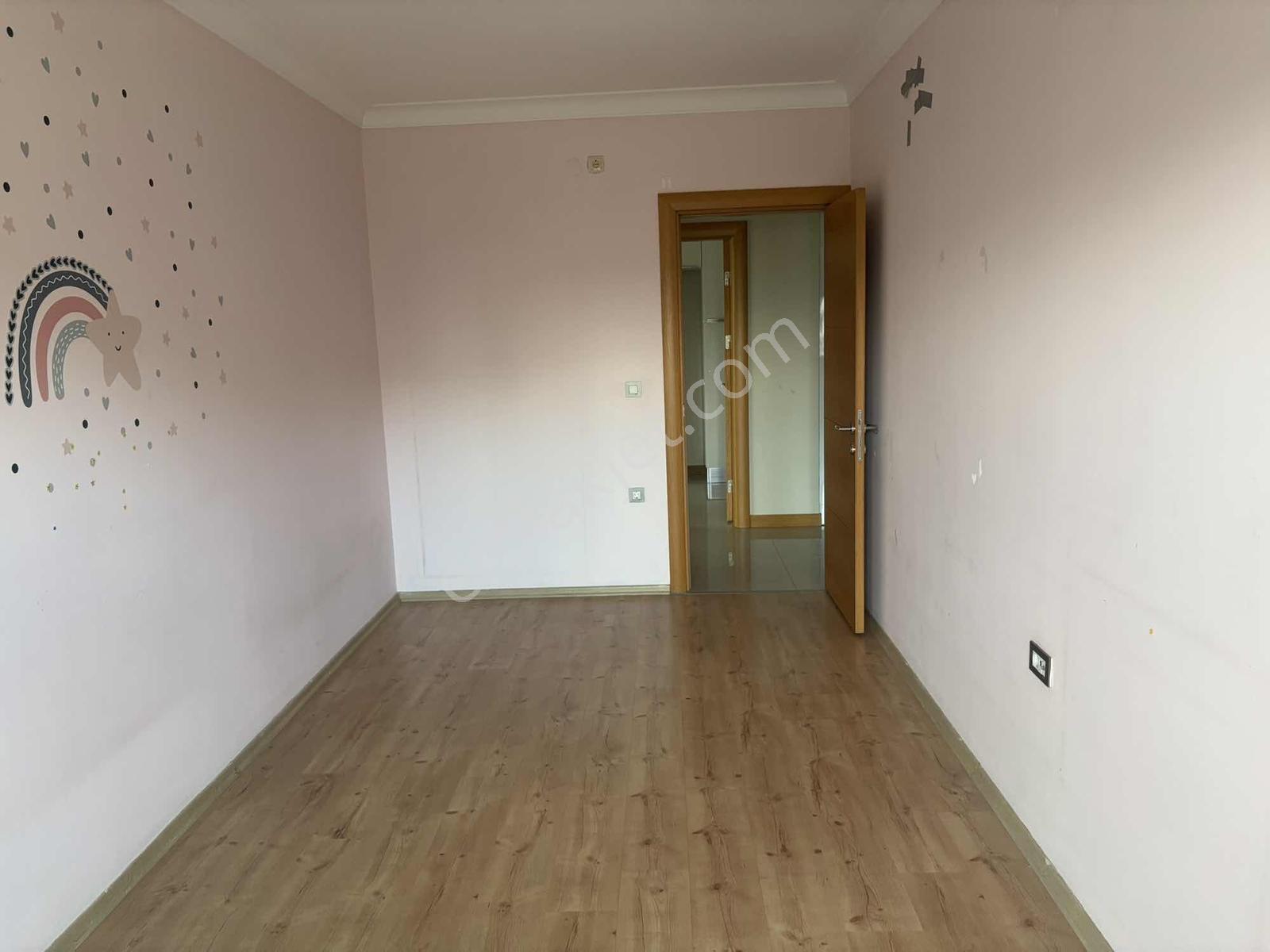 Ataşehir Bekişoğlu Rezidans'ta Kiralık Kilerli Köşe Konumda 3+1 - Görsel 14
