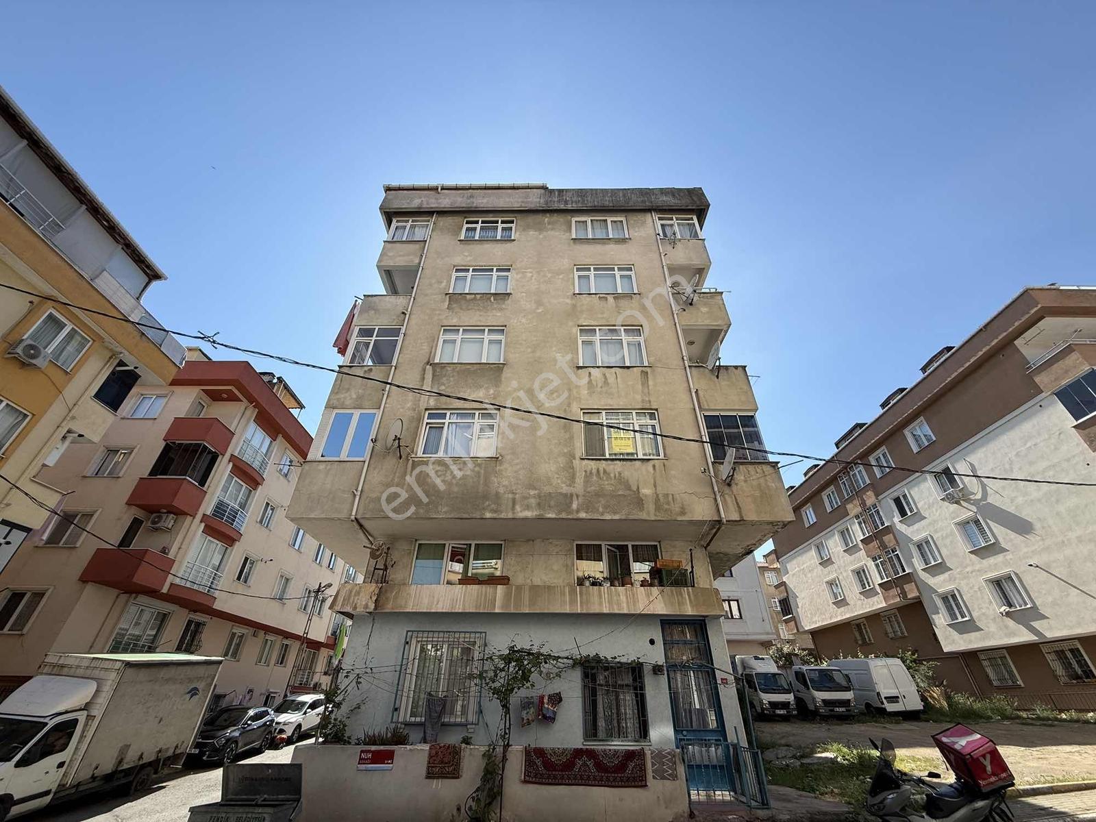 Esenyalı İstiklal Cad.yakını Full Eşyalı Net 90 M2 3+1 Daire - Görsel 23