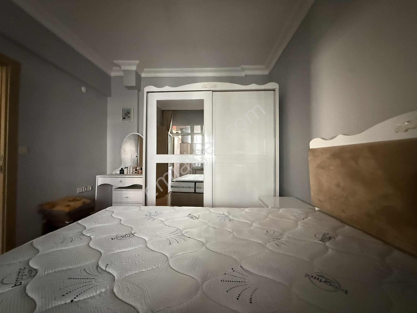 Esenyalı İstiklal Cad.yakını Full Eşyalı Net 90 M2 3+1 Daire - Görsel 29