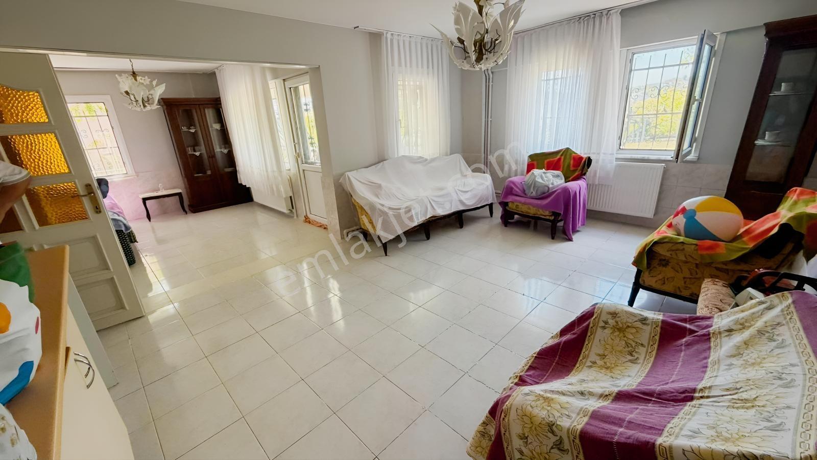 Remaxanka'da Karacaköyde Muhteşem Deniz Manzaralı Müstakil Villa - Görsel 16