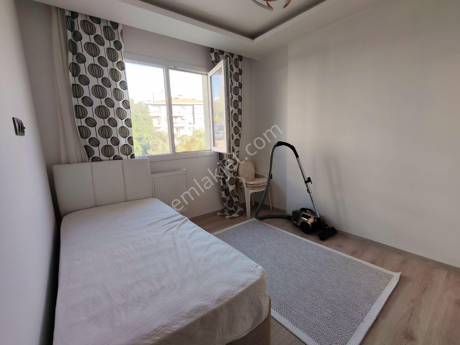 Kuşadası Otogar Arkasında,asansörlü, Doğalgazlı, Havuzlu Sitede, Eşyalı 2+1 Kiralık Daire - Görsel 18