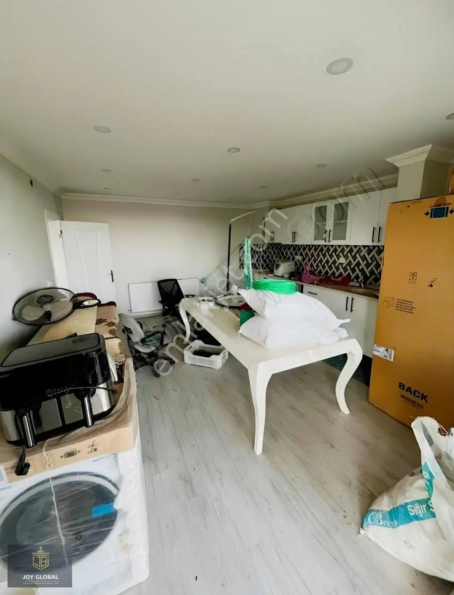 Döşemealtı Yağcada Çok Geniş 3+1 Kaloriferli Kiralık Daire - Görsel 2
