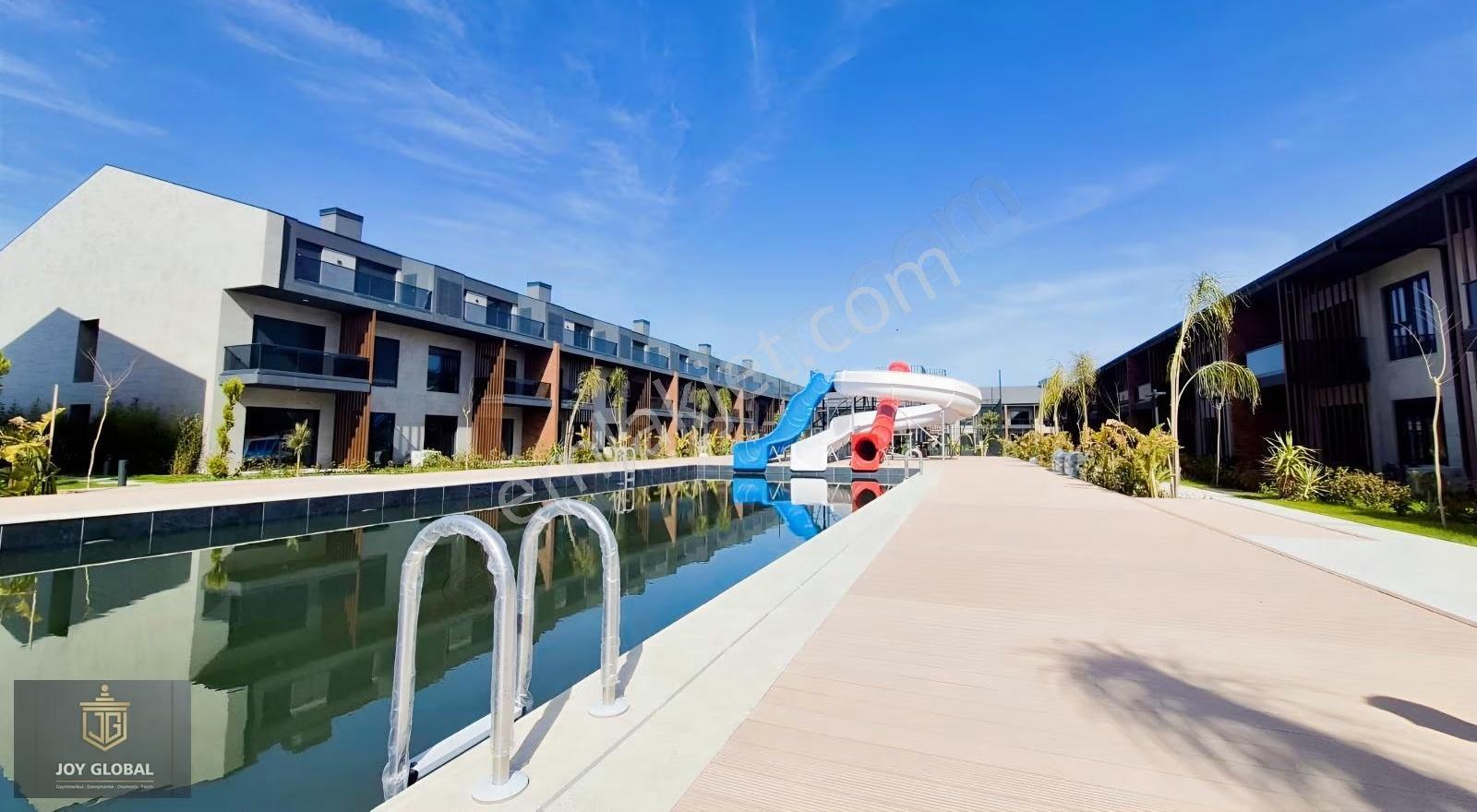 Acill...havuz Başı | Tatil Köyü Konseptinde | Villa Tadında