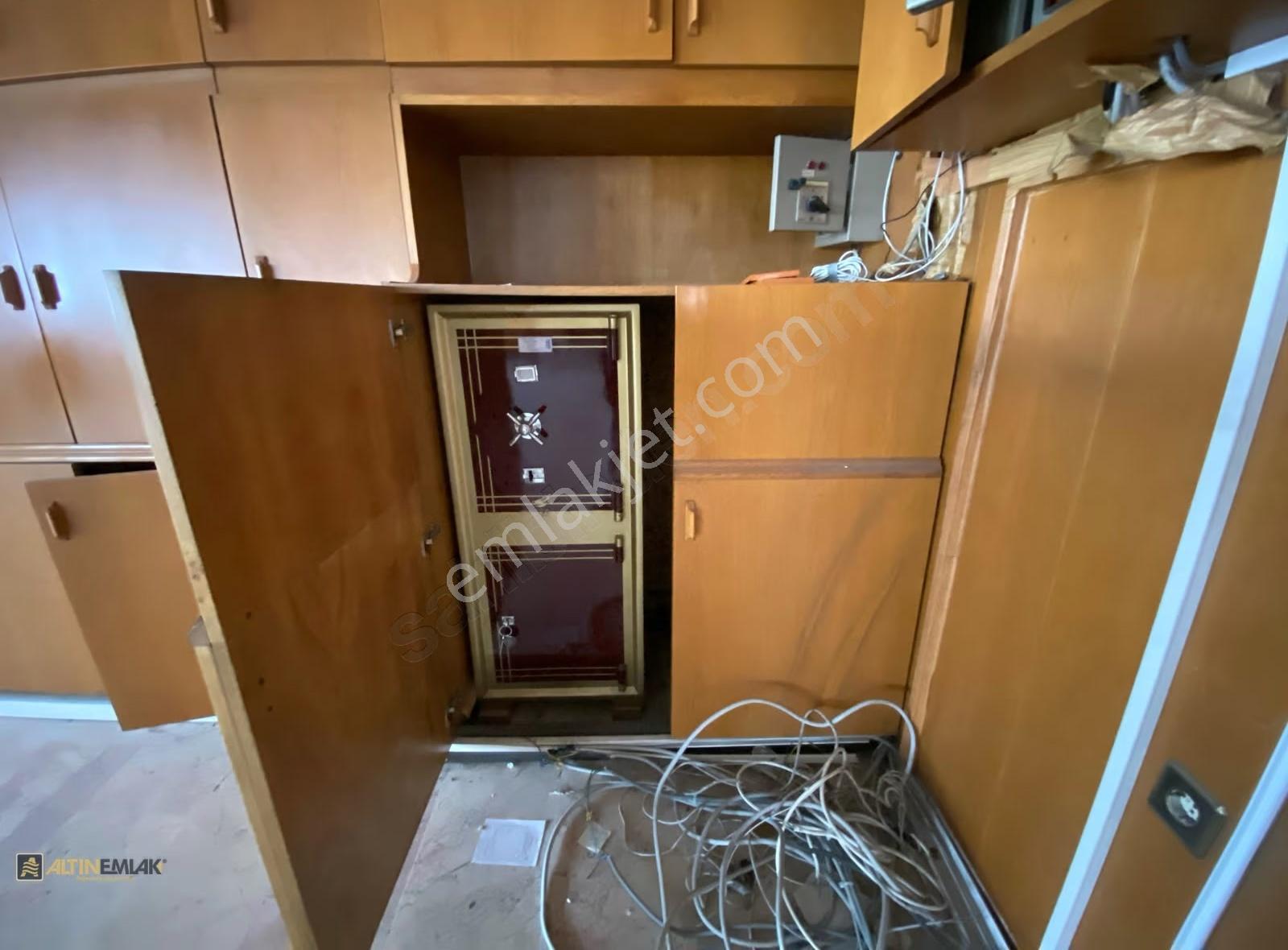 Bağcılar Meydanda 150 M2 Ofis Katı - Görsel 5