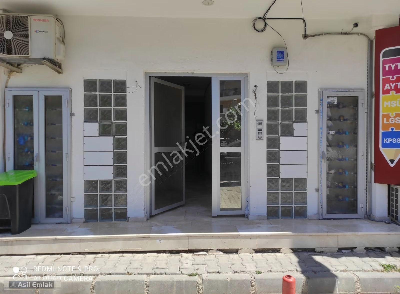 Asil Emlaktan Merkezde Satılık Geniş 1+1daire