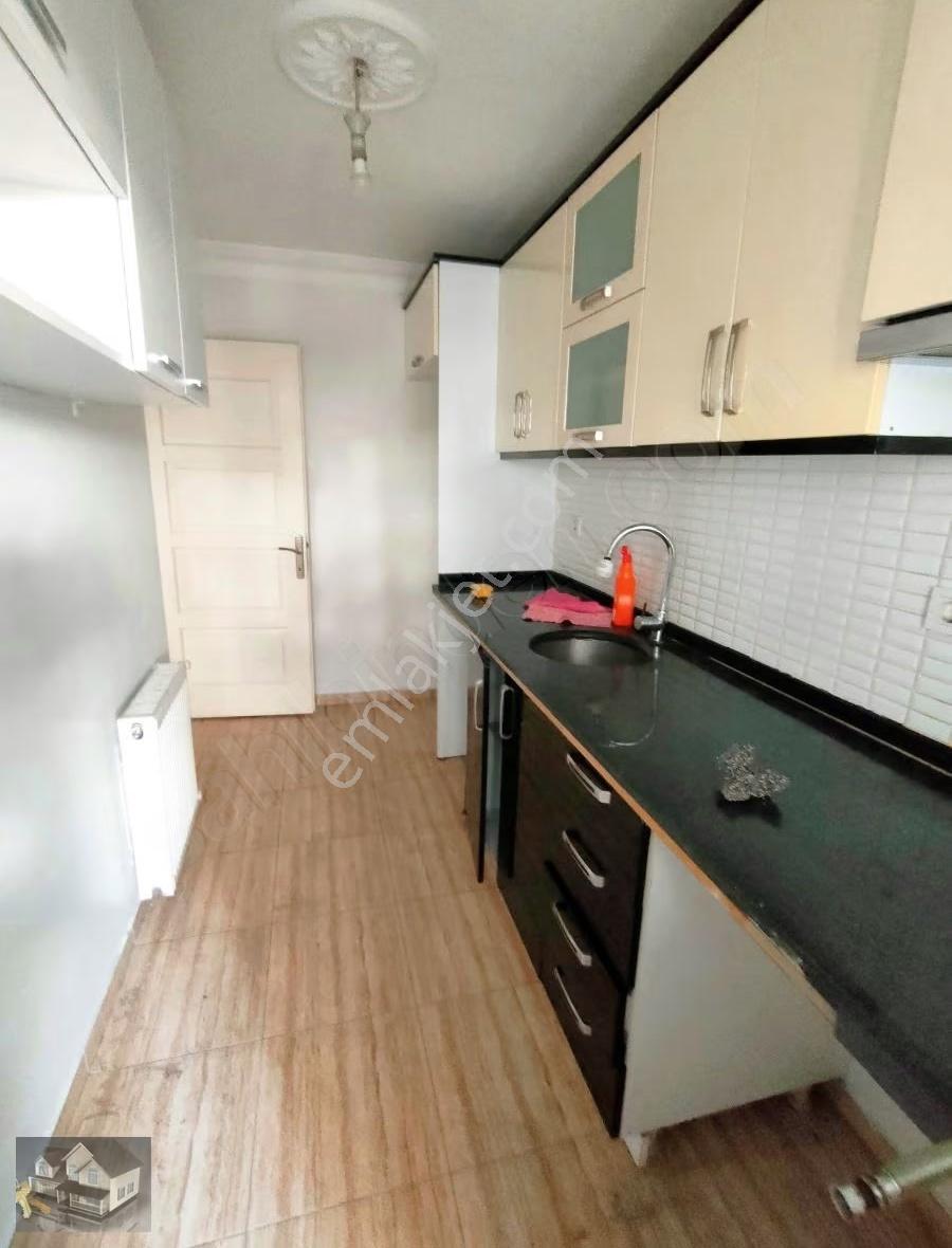 Kağıthane Harmantepede Satılık 2+1 Balkonlu Kot-1 Daire. - Görsel 2