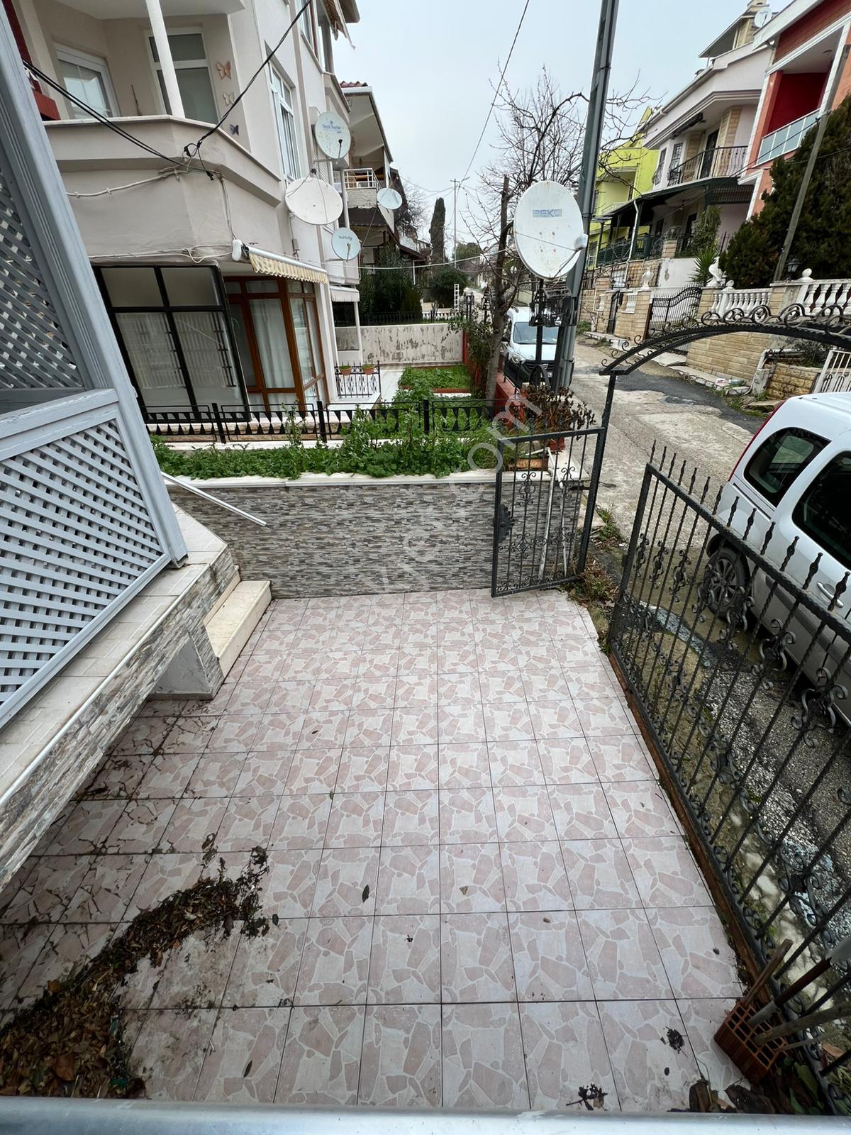 Büşra Gayrimenkulden Mavi Yelkende Satılık Yazlık Denize 40 Metre - Görsel 7