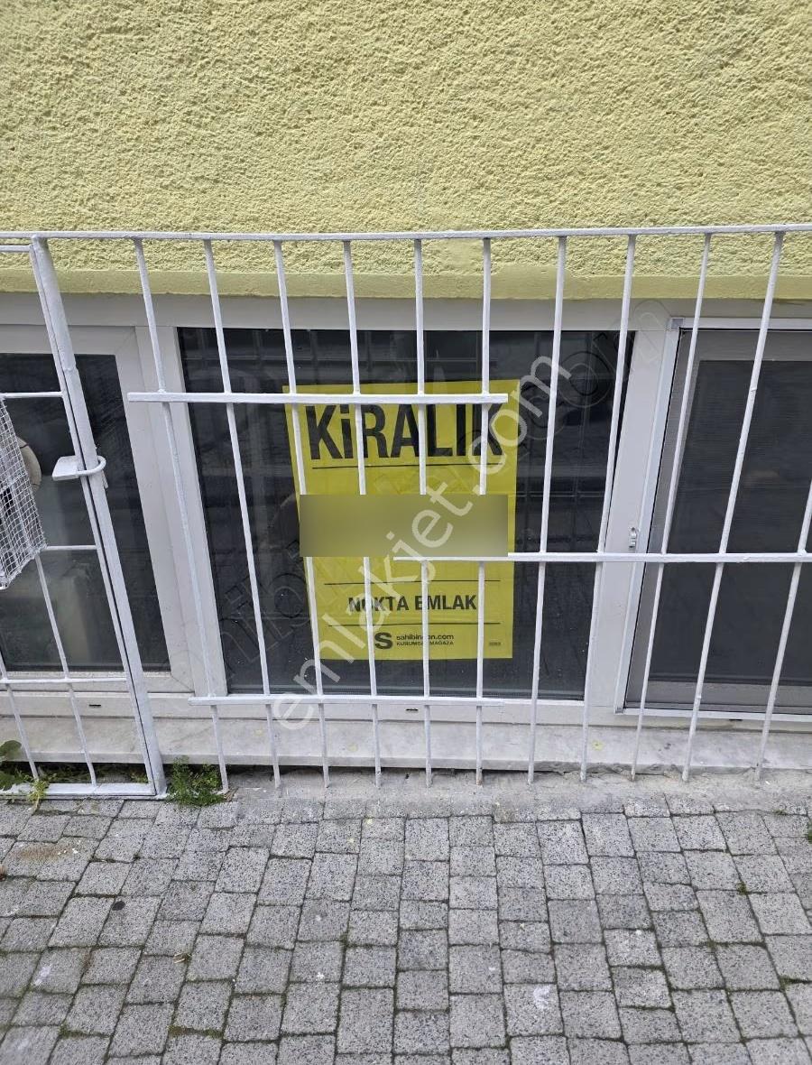 Üsküdar Merkez'de 2+1 Esyalı Icı Yenılenmıs Bahcelı Temız Daıre - Görsel 9