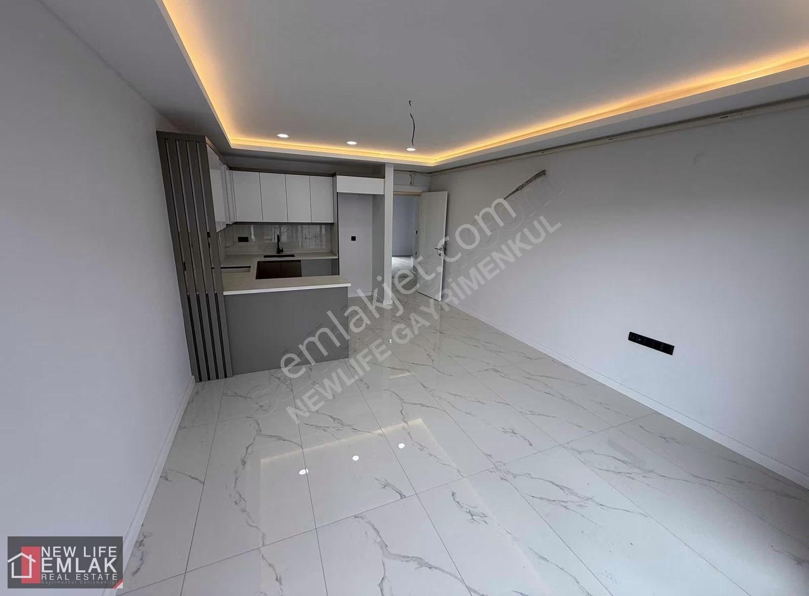 Kuşadası Yolun Deniz Tarafında Merkezi Konumlu Satılık Daire - Görsel 14