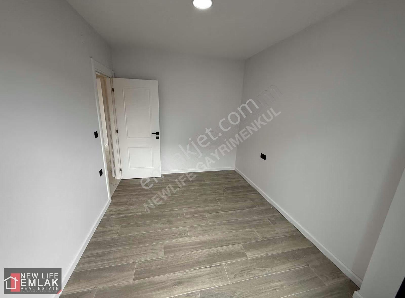 Kuşadası Yolun Deniz Tarafında Merkezi Konumlu Satılık Daire - Görsel 33