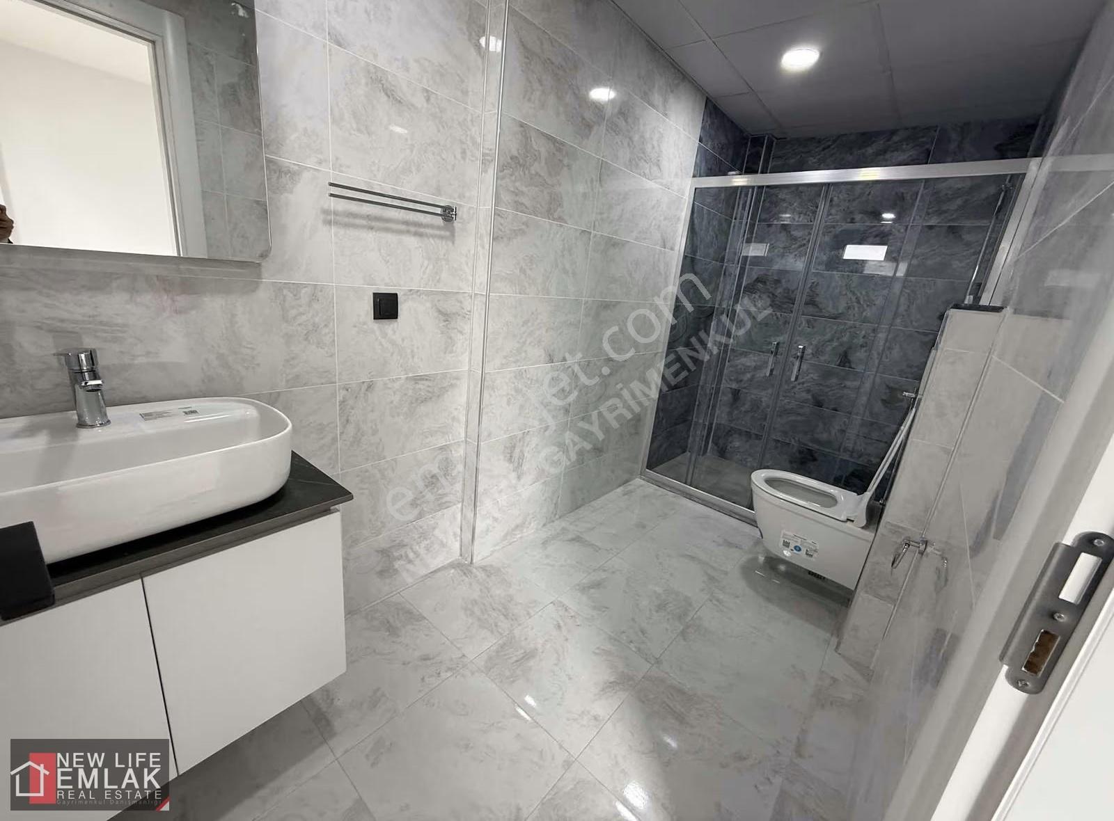 Kuşadası Yolun Deniz Tarafında Merkezi Konumlu Satılık Daire - Görsel 25
