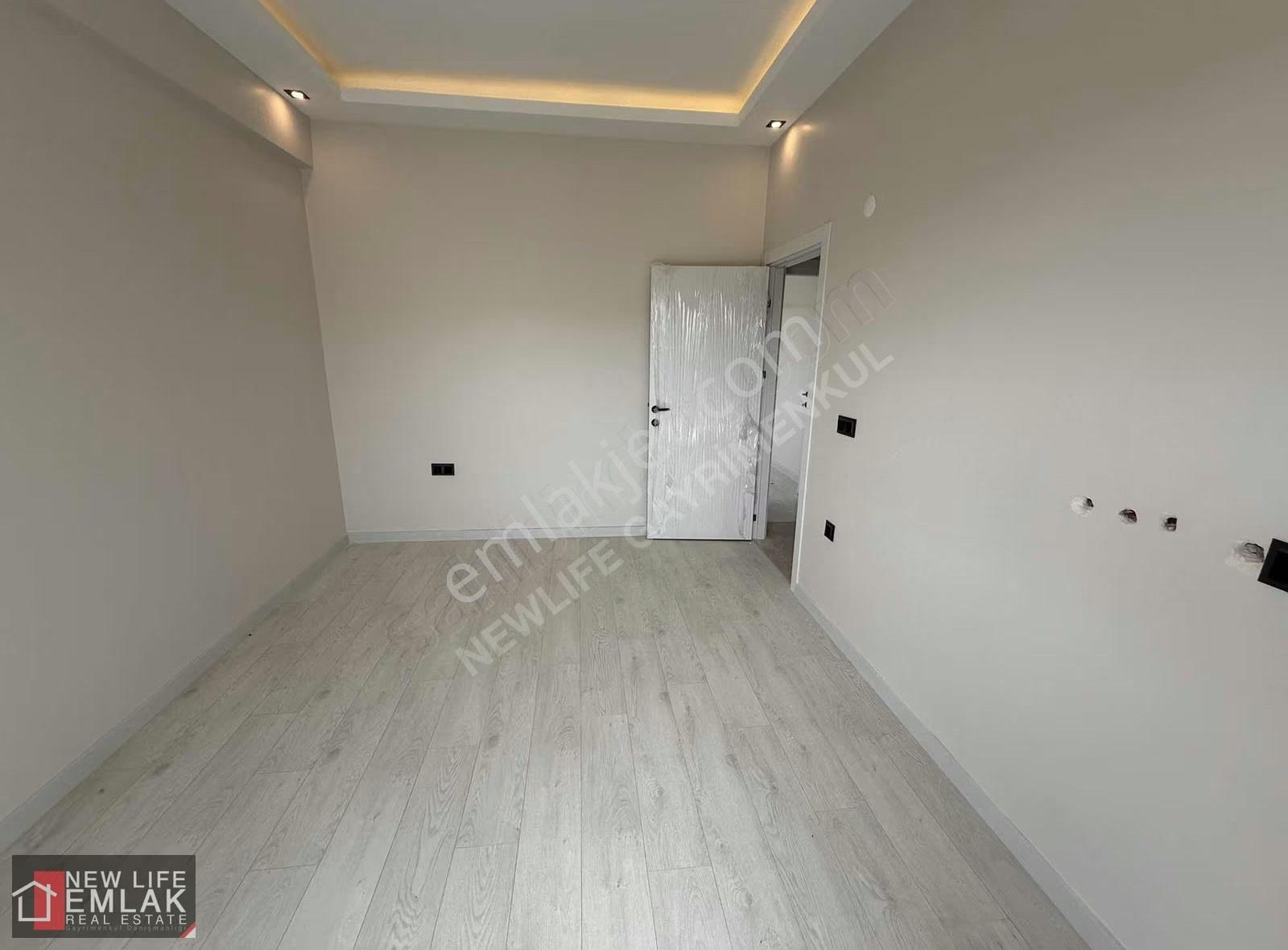 Kuşadasında Garaj Arkasında Uygun Fiyatlı Satılık Daire - Görsel 15