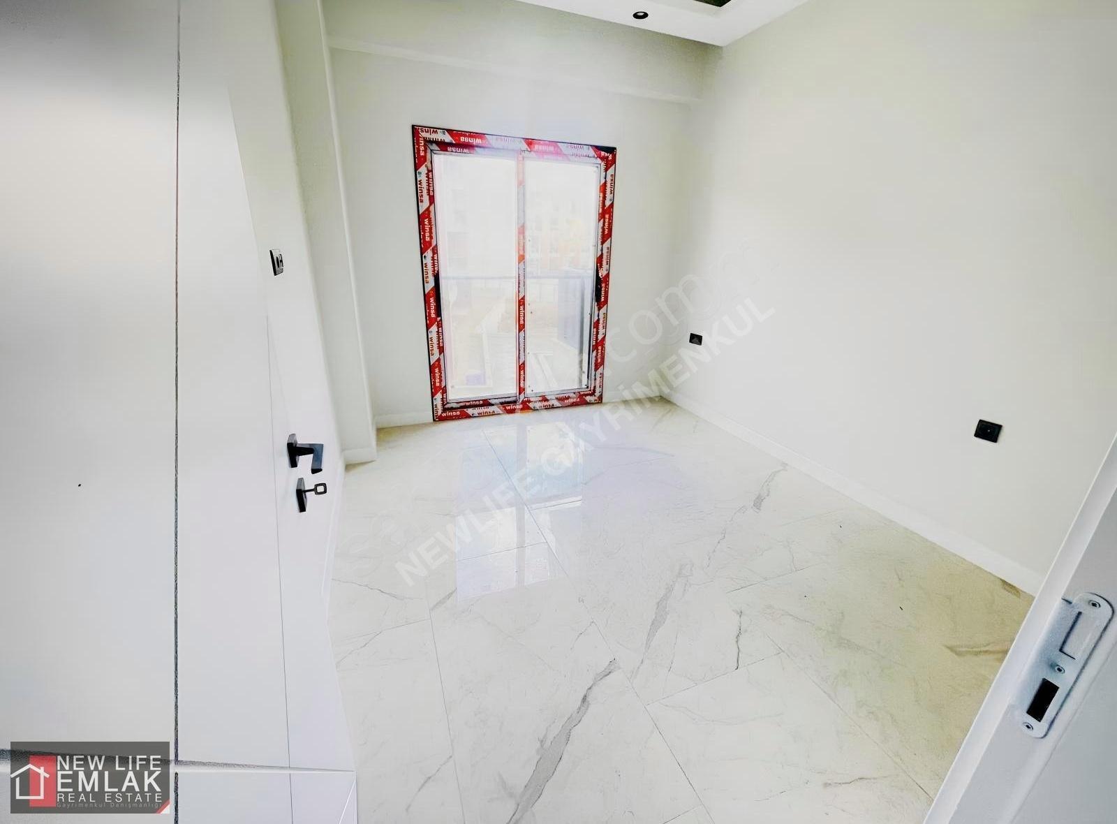 Kuşadası Kirazlı Yolunda Boş Kiralık Daire - Görsel 14