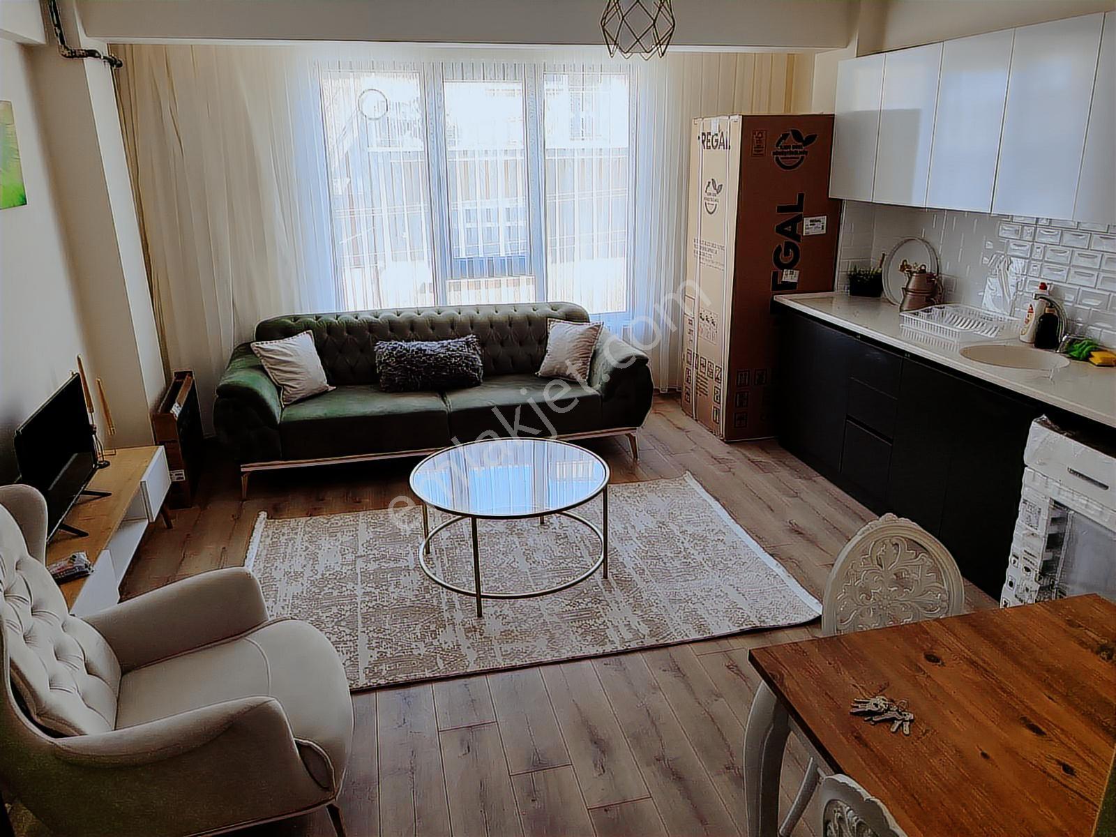 Asel'den Sıfır Eşya 1+1 Arakat Asansörlü Otopark Çift Cephe(doğu