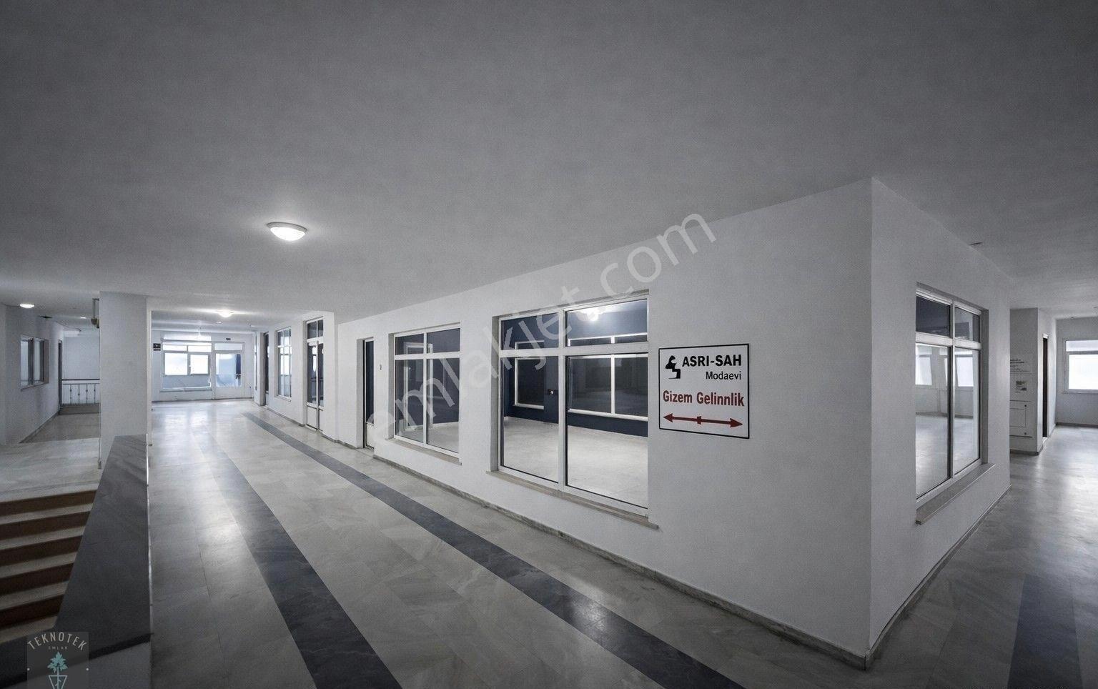 Fatih Caddesinde Ofise Uygun Pasaj İçi Kiralık Dükkan! - Görsel 6