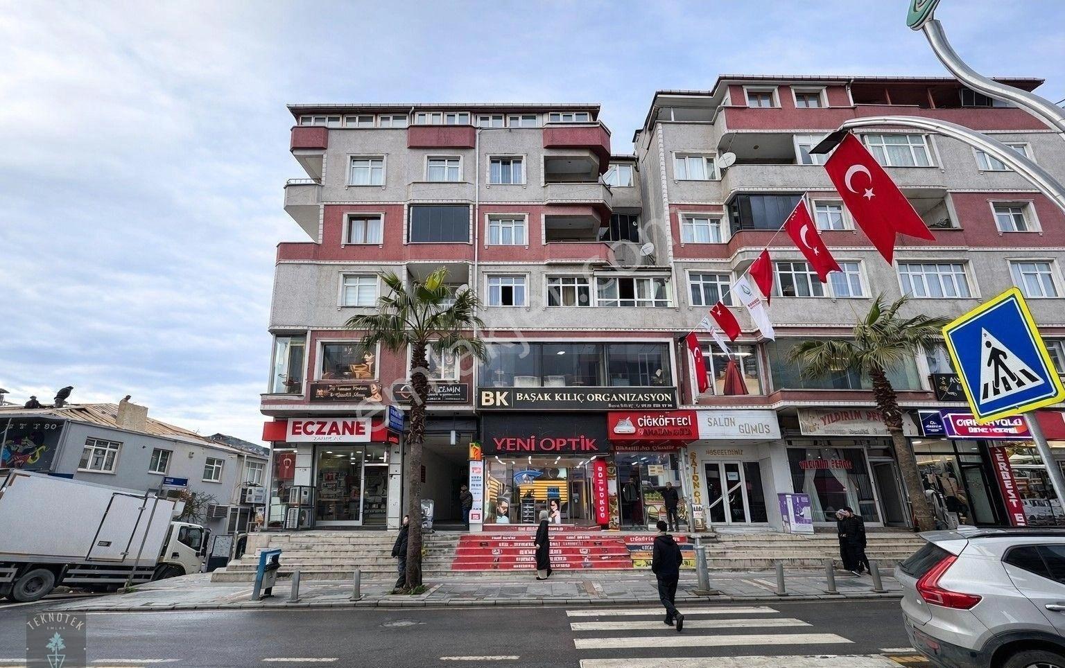 Fatih Caddesinde Ofise Uygun Pasaj İçi Kiralık Dükkan! - Görsel 3