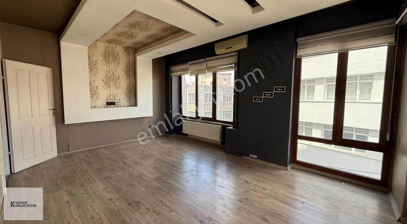 Cumhuriyet İşhanında 1+1 Full Yapılı 60 M2 Daire - Görsel 10