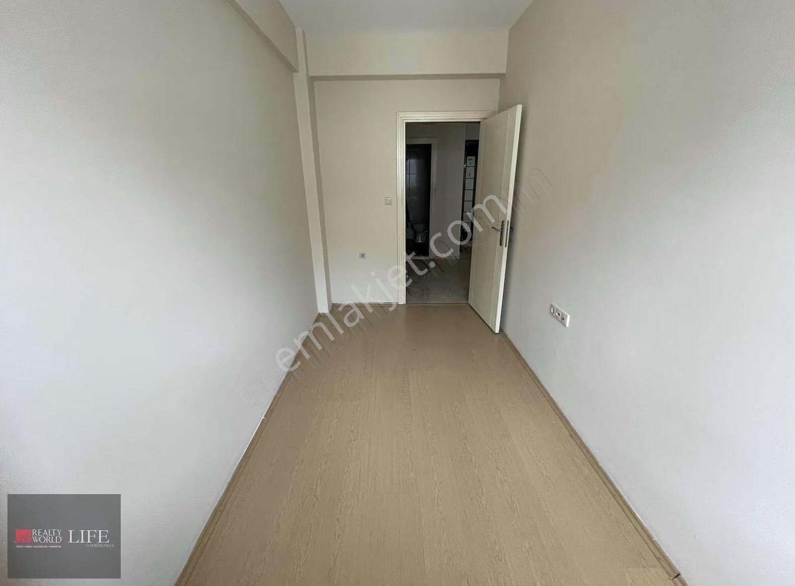 Rw Lıfe // Büyükdere Mh Esogü' Ye Yakın 1+1 Kiralık Daire - Görsel 2