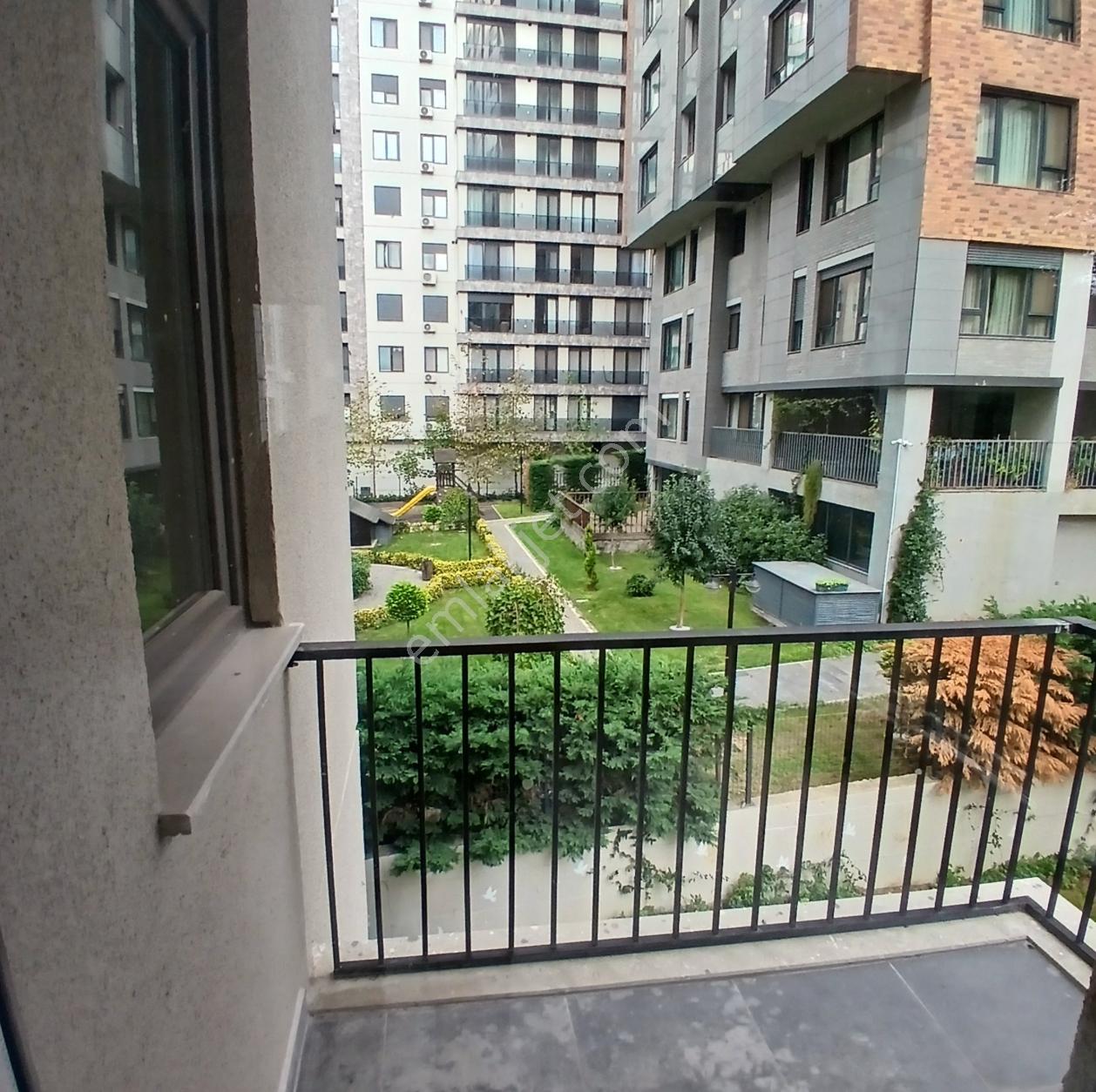 Suadiye'de Cadde, Sahil Ve Marmaraya Yakın Prestijli 2+1 Fırsatı - Görsel 2