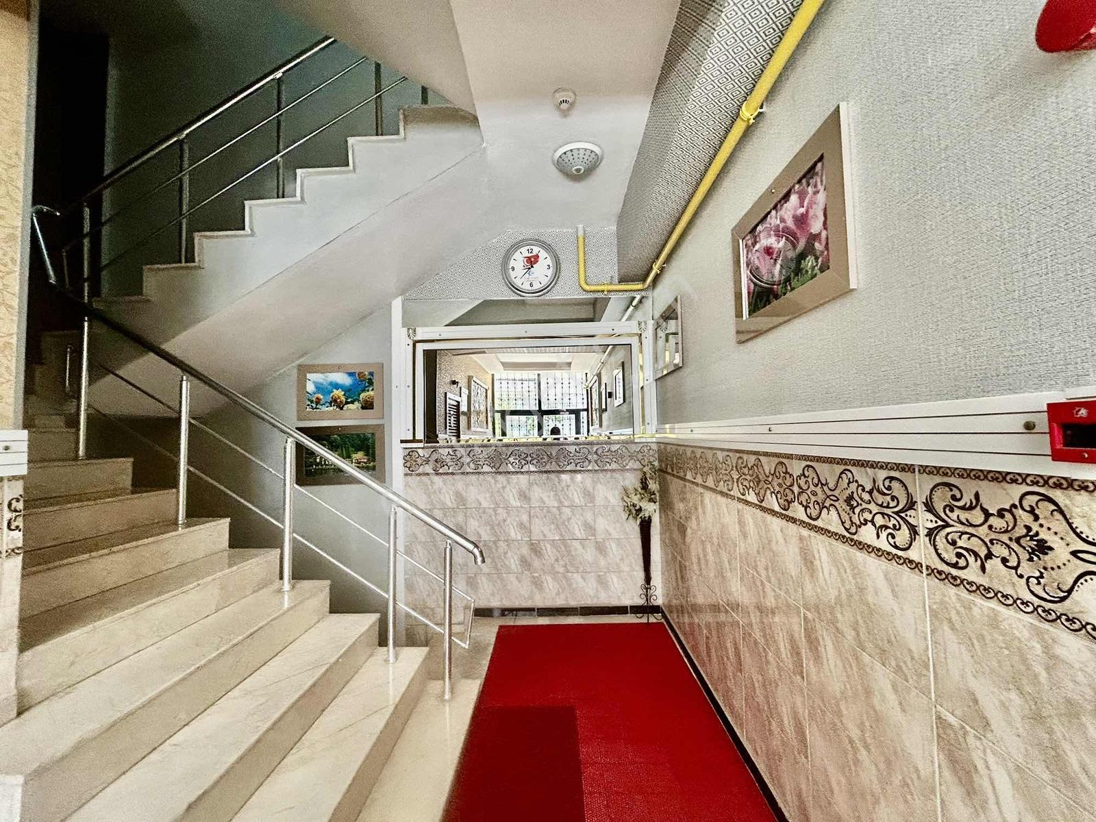 Ares Gruptan Batıkent'te 240 M2 Ultra Geniş Kiralık - Görsel 2