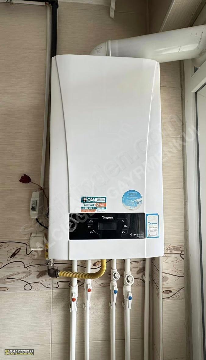 Balcıoğlu Emlaktan Çarşı Merkezde 3+1 Kiralık Daire - Görsel 10