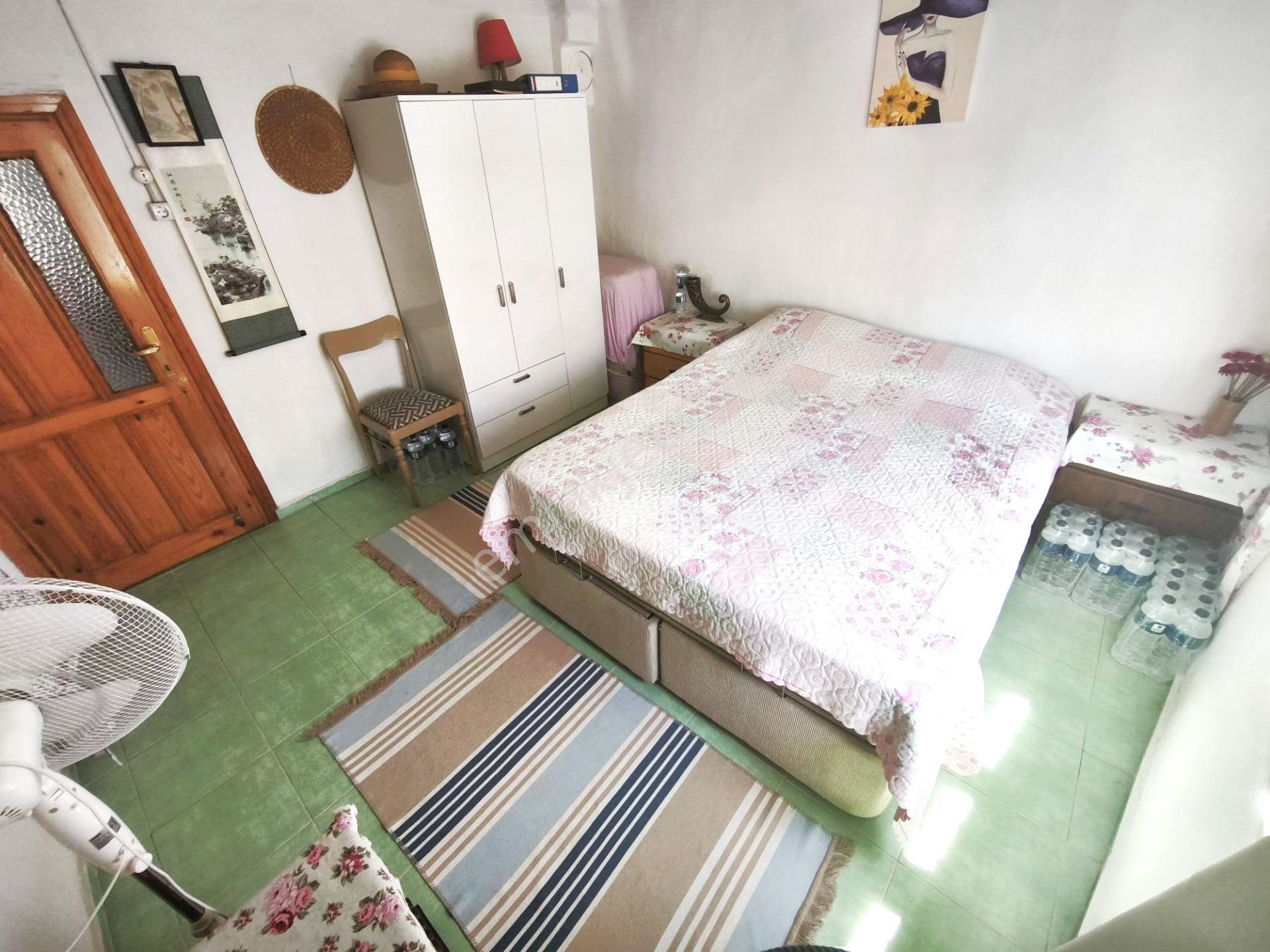 Tek Yetkili Aygül'den Çoruk'ta Çift Mutfaklı Full Eşyalı Geniş Teraslı Emsalsiz 3+2 Satılık Köy Evi - Görsel 14