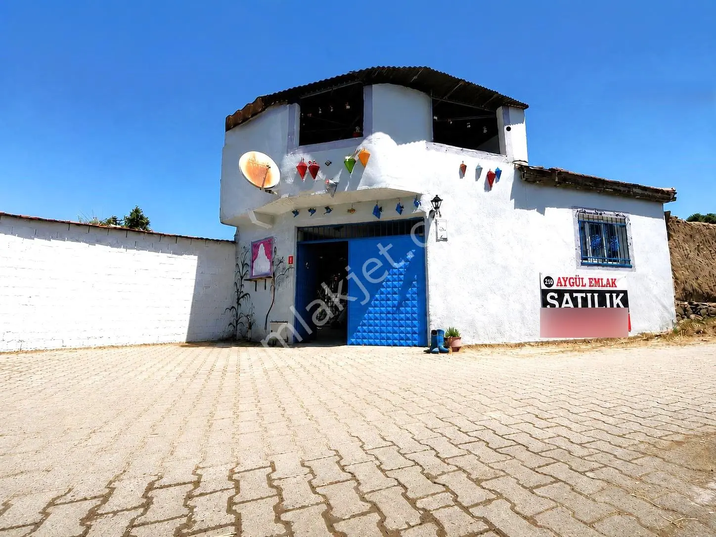 Tek Yetkili Aygül'den Çoruk'ta Çift Mutfaklı Full Eşyalı Geniş Teraslı Emsalsiz 3+2 Satılık Köy Evi