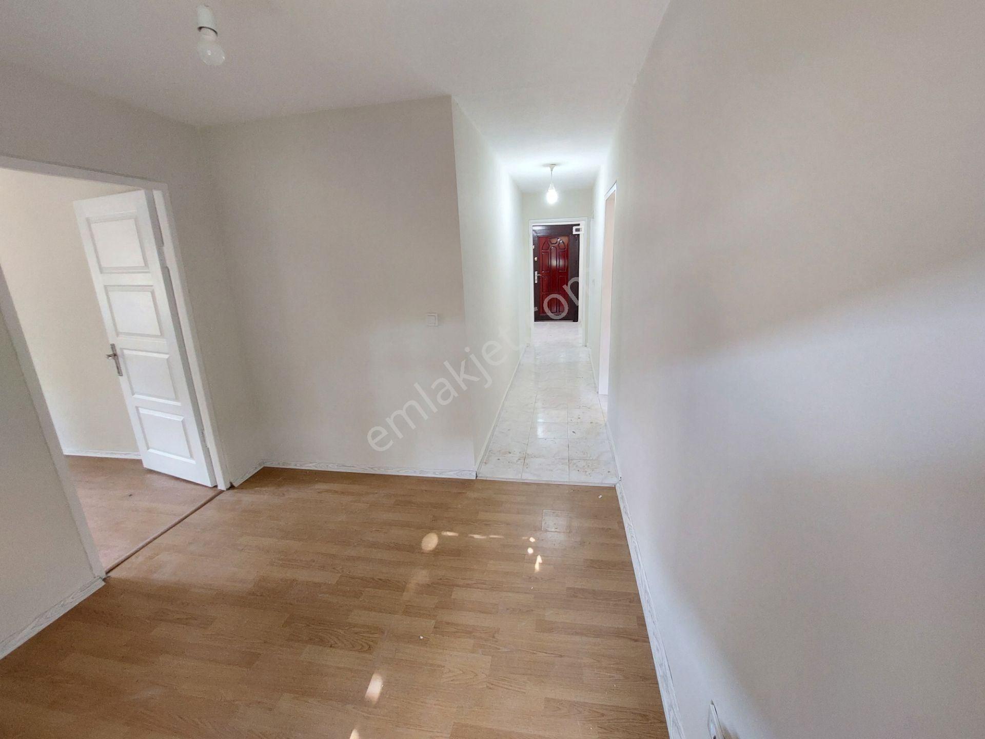 Altın Emlak’ Tan Yahya Kaptan’da Ara Kat Geniş 2,5+1 Yapılı Kiralık Daire - Görsel 29