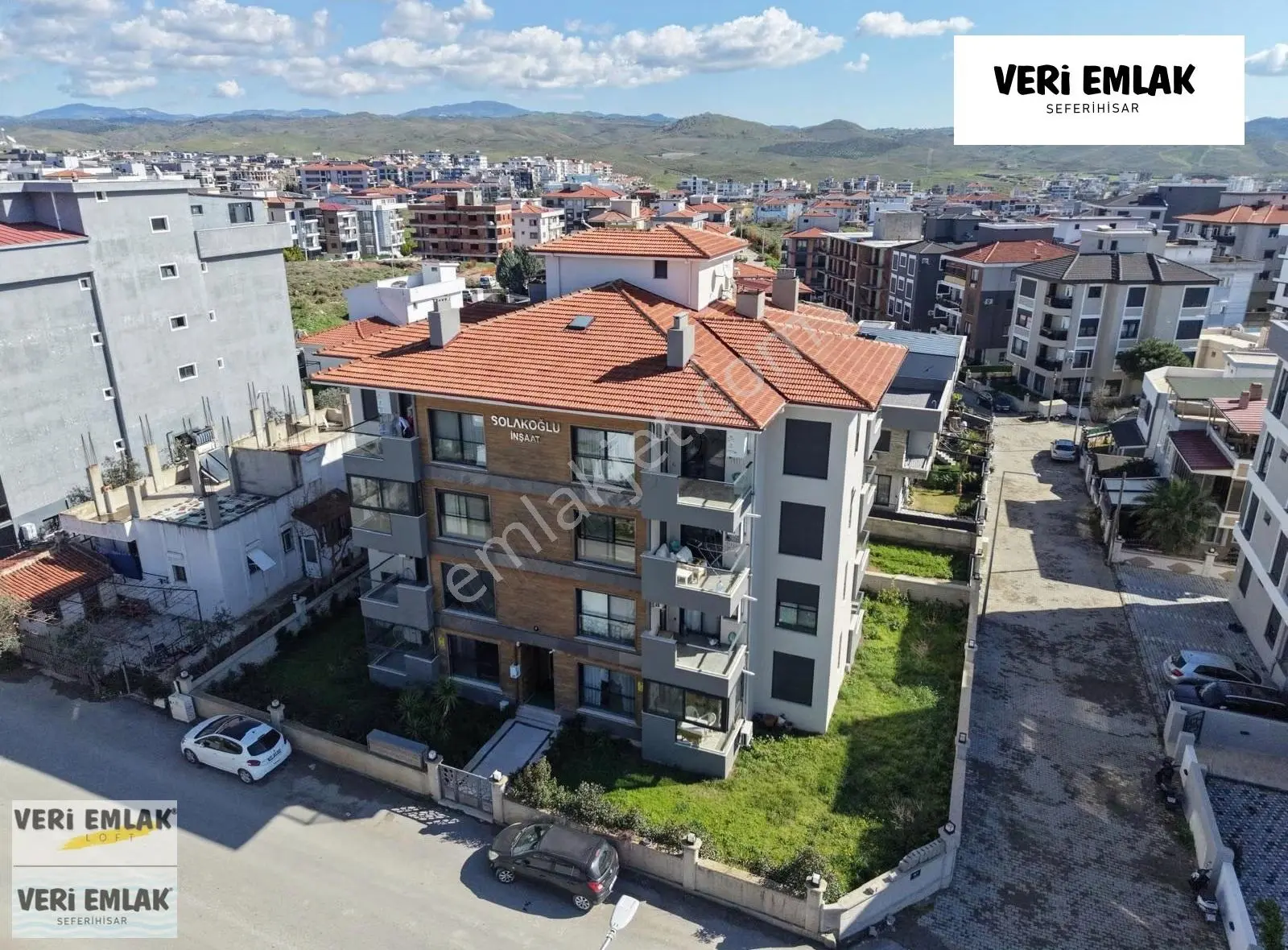 Veri'den Ayrı Mutfaklı, Cam Balkonlu Ve Özel Tasarım Daire!