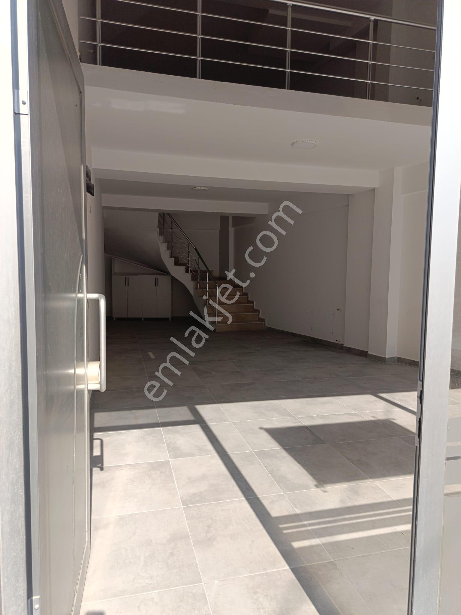 A.y.s. Gayrimenkul Dan Kiralık Dükkan 100 M2 - Görsel 3