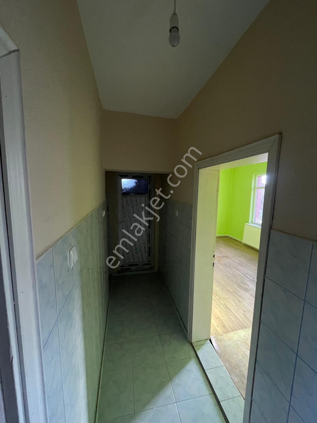 İsa Kavak Gayrimenkul’den 2+1 Kiralık Daire – Karatay/karaaslan