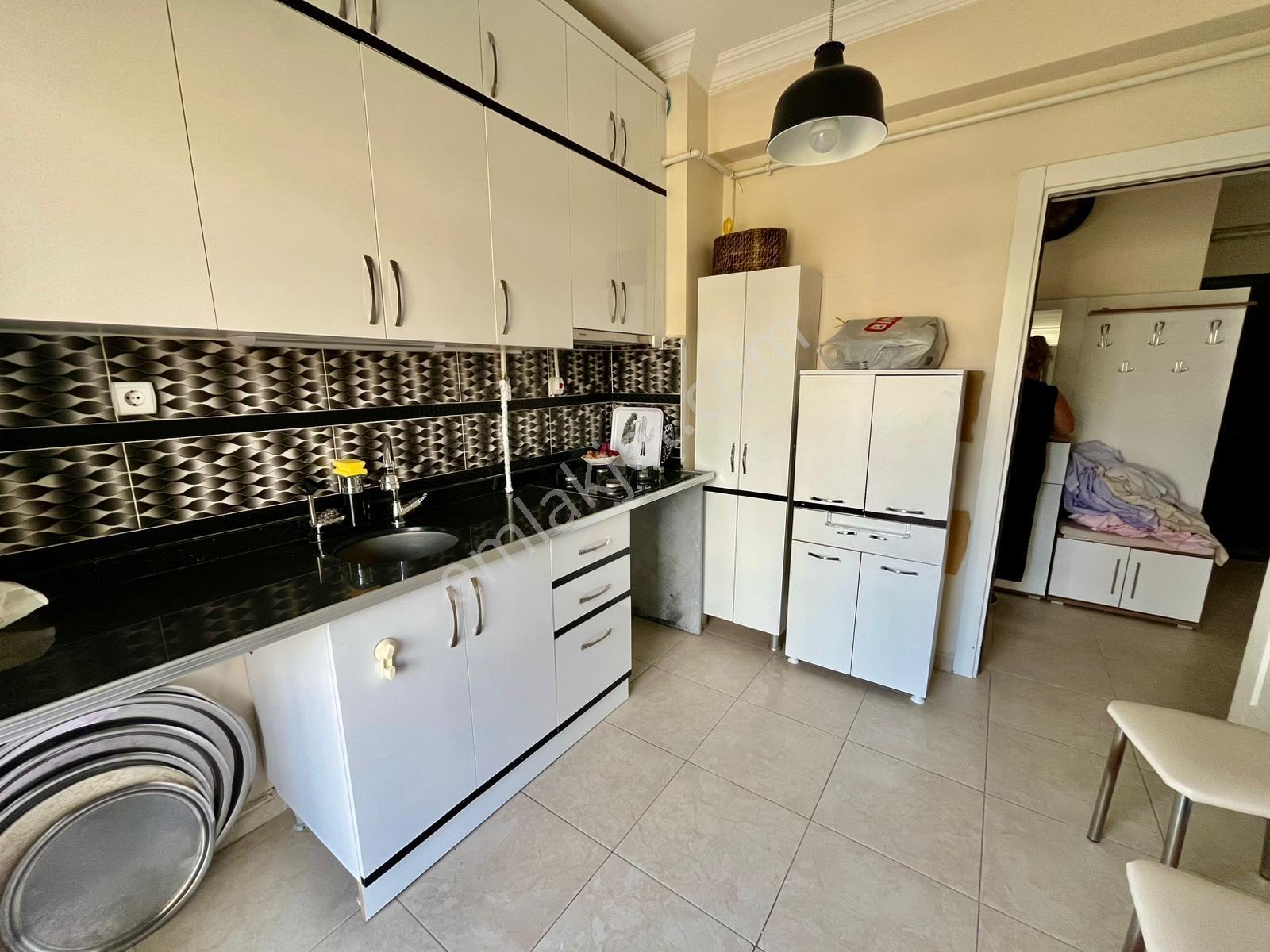 Amazon'dan Boğaziçi Ana Cadde Üzeri 2+0 Eşyalı Kiralık Daire!!! - Görsel 6