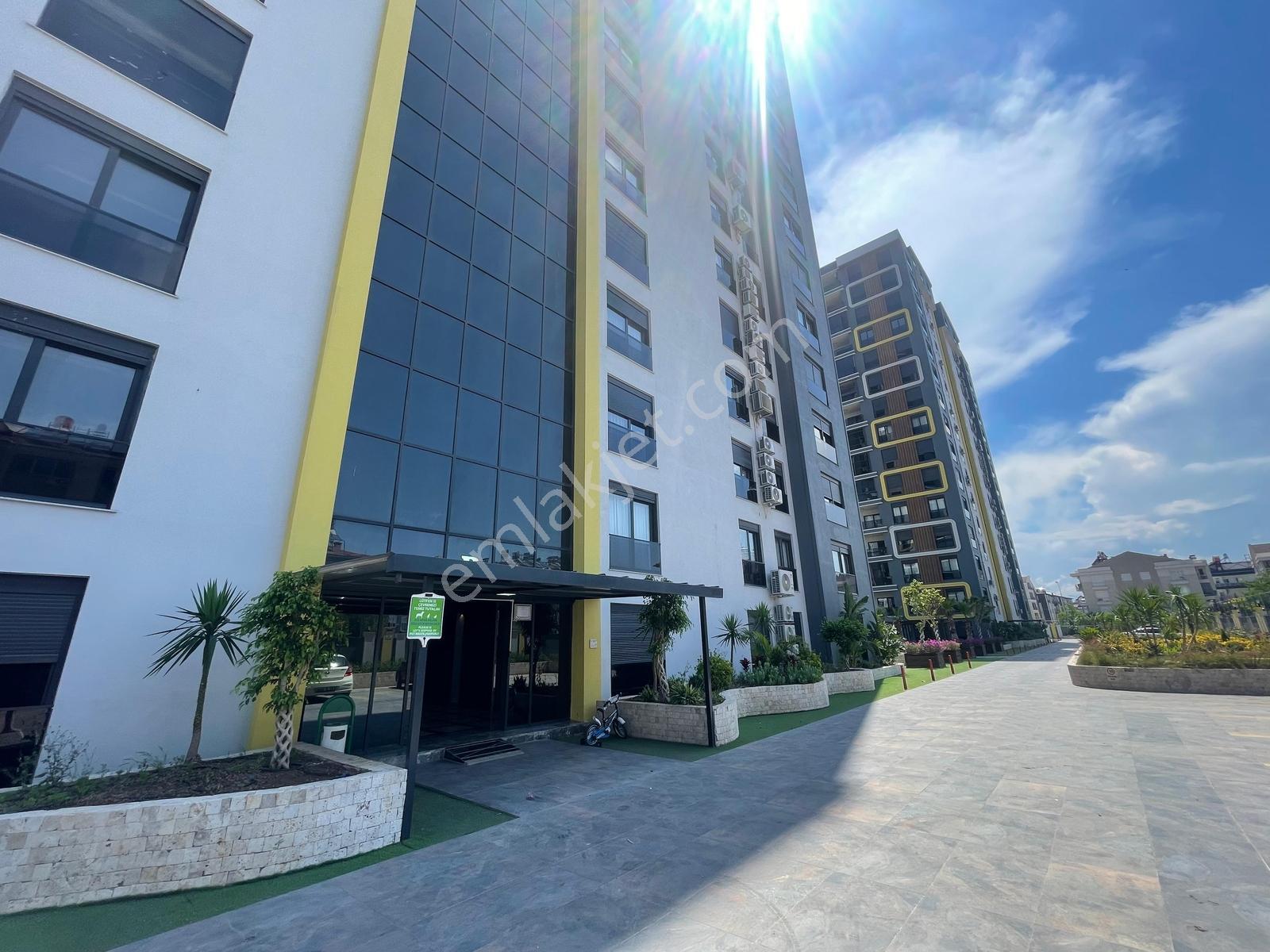 Antalya Kepez Zamur Towers'da 1+1 Ara Kat Havuzlu Kiralık Daire - Görsel 7