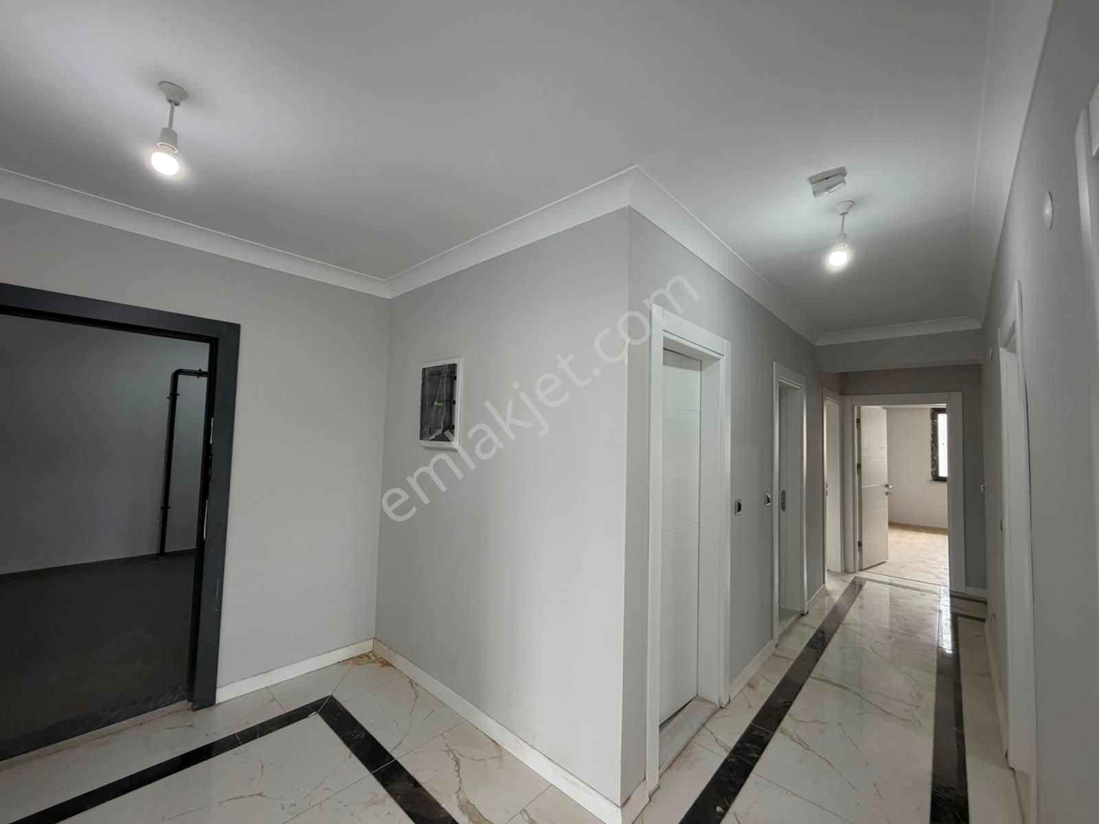 Aksu Mahallesi Stadıum Cadde Evleri'nde Kiralık 3+1 Lüks Daire - Görsel 22