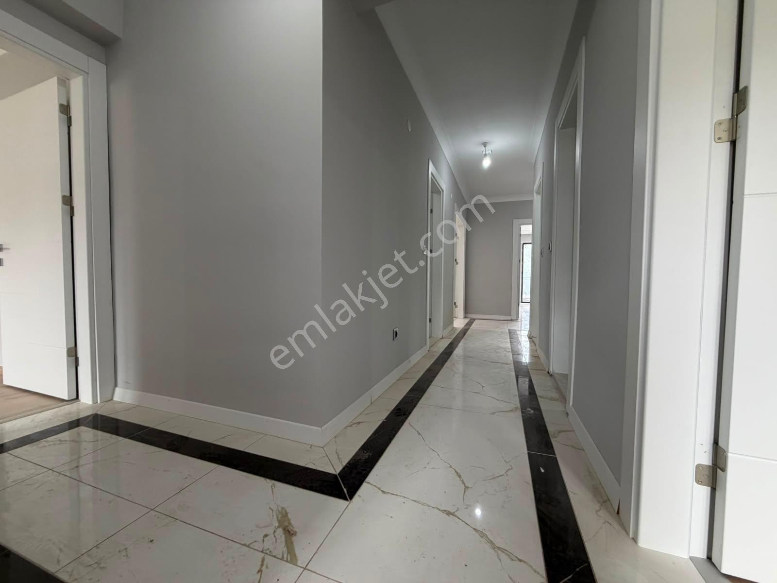Aksu Mahallesi Stadıum Cadde Evleri'nde Kiralık 3+1 Lüks Daire - Görsel 23