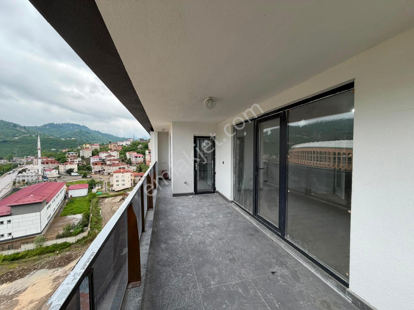 Aksu Mahallesi Stadıum Cadde Evleri'nde Kiralık 3+1 Lüks Daire - Görsel 2