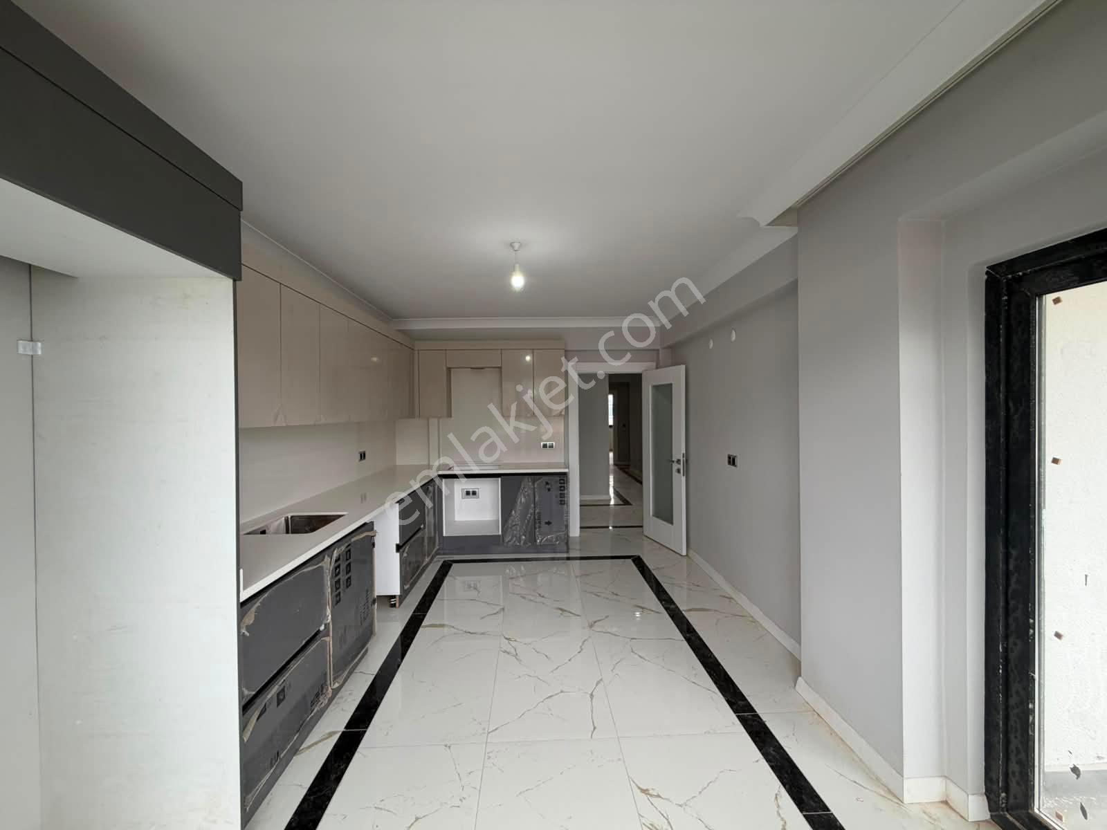 Aksu Mahallesi Stadıum Cadde Evleri'nde Kiralık 3+1 Lüks Daire - Görsel 5