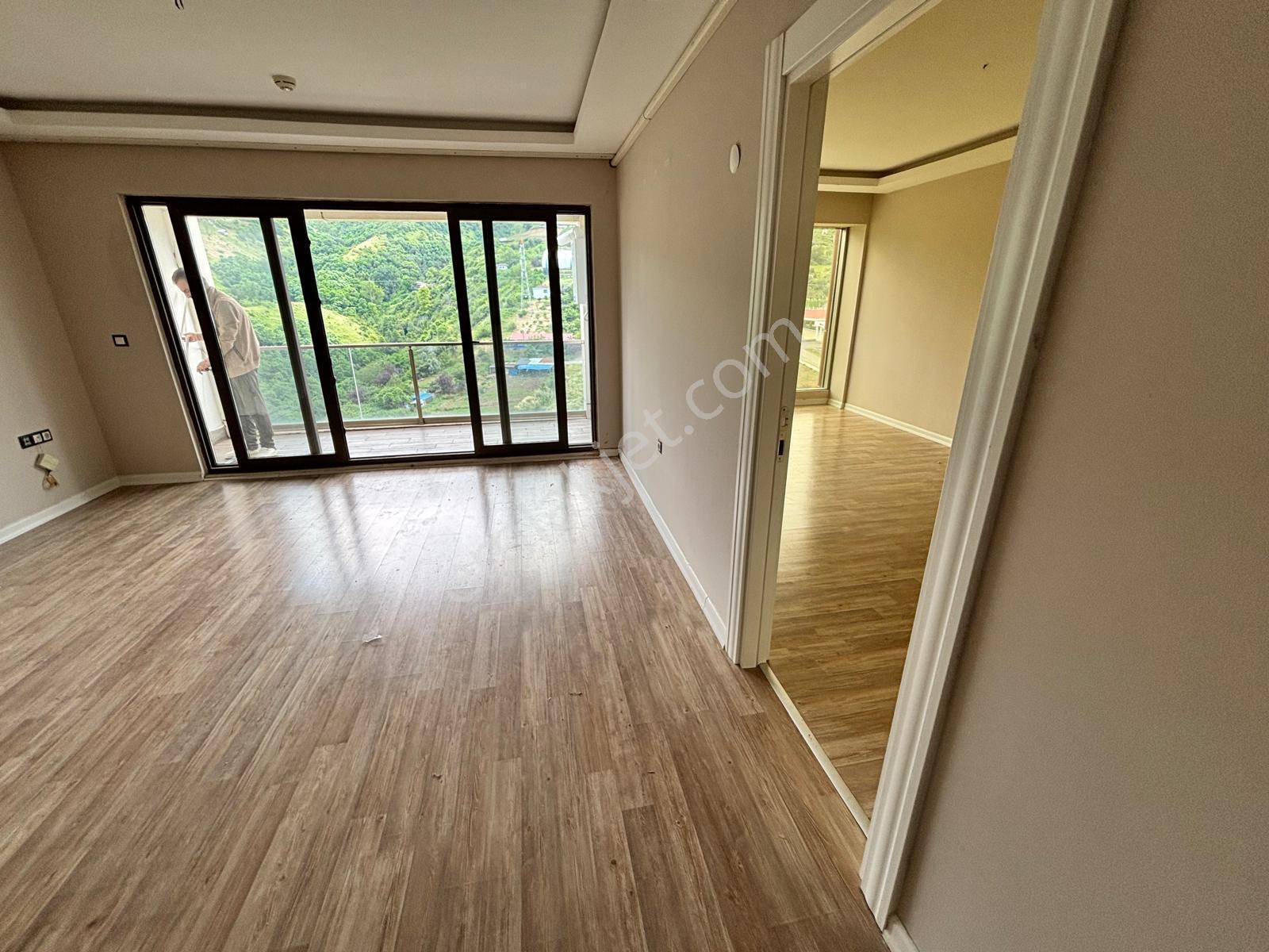 Deha Emlak'tan Kiralık 1+1. Daire Söğütlü Mahallesi Ak Towers - Görsel 2