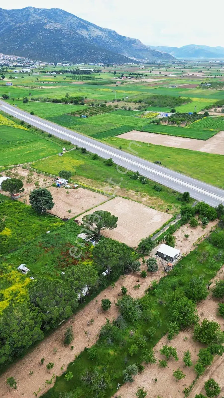 Tavas Anayoluna Cepheli, İmar Sınırında, 4825m² Arazi - Görsel 2