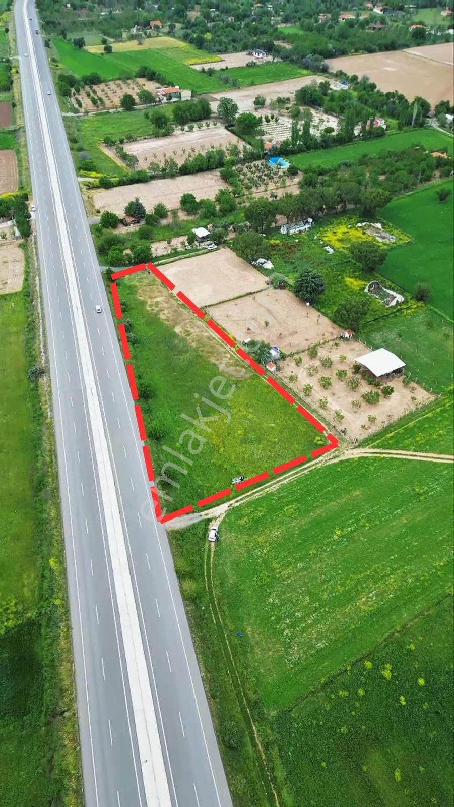 Tavas Anayoluna Cepheli, İmar Sınırında, 4825m² Arazi - Görsel 5