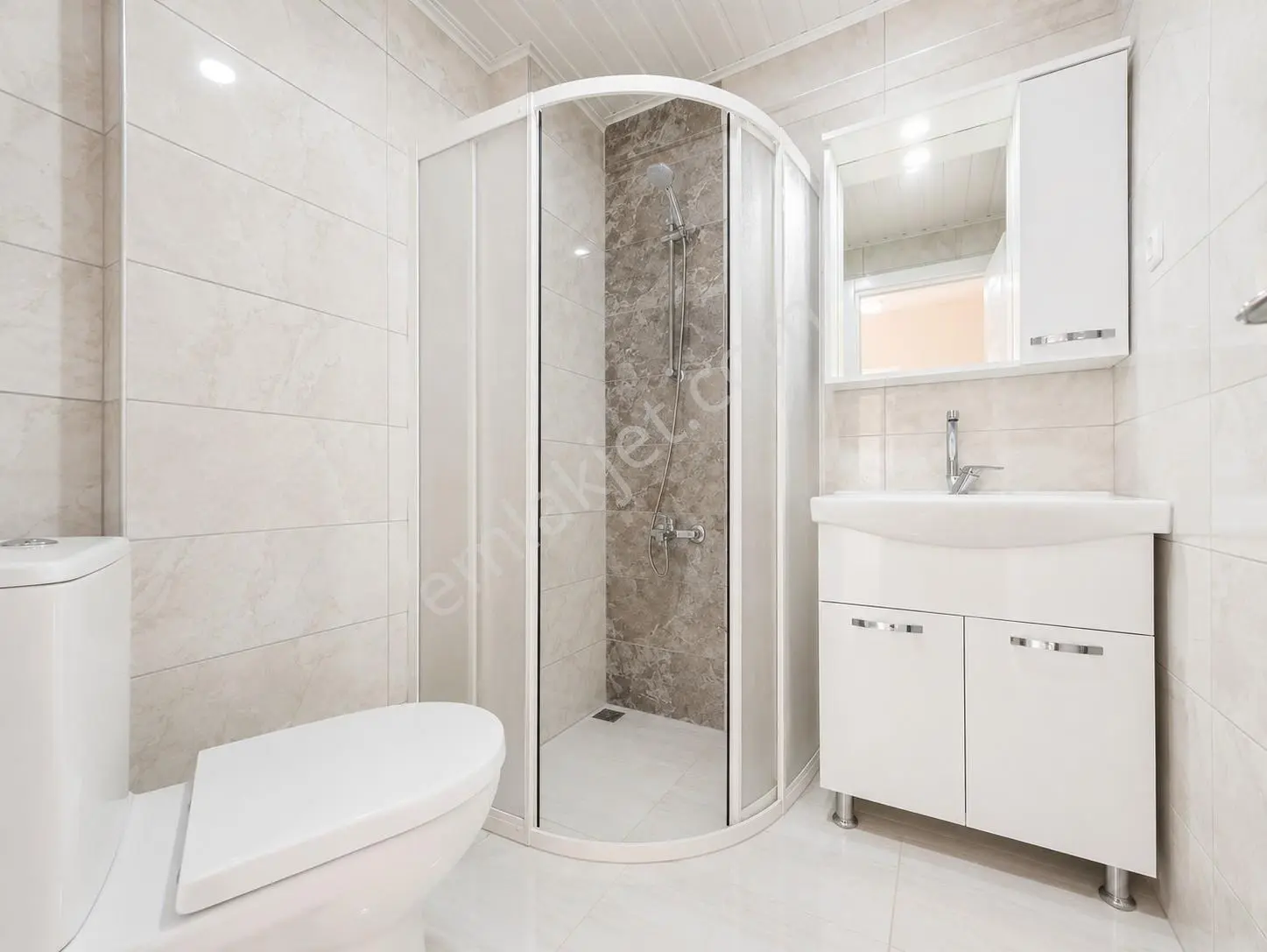 Alanya Mahmutlar 1+1 55m2 Denize 300m Eşyalı Ayrı Mutfak Merkezd - Görsel 32