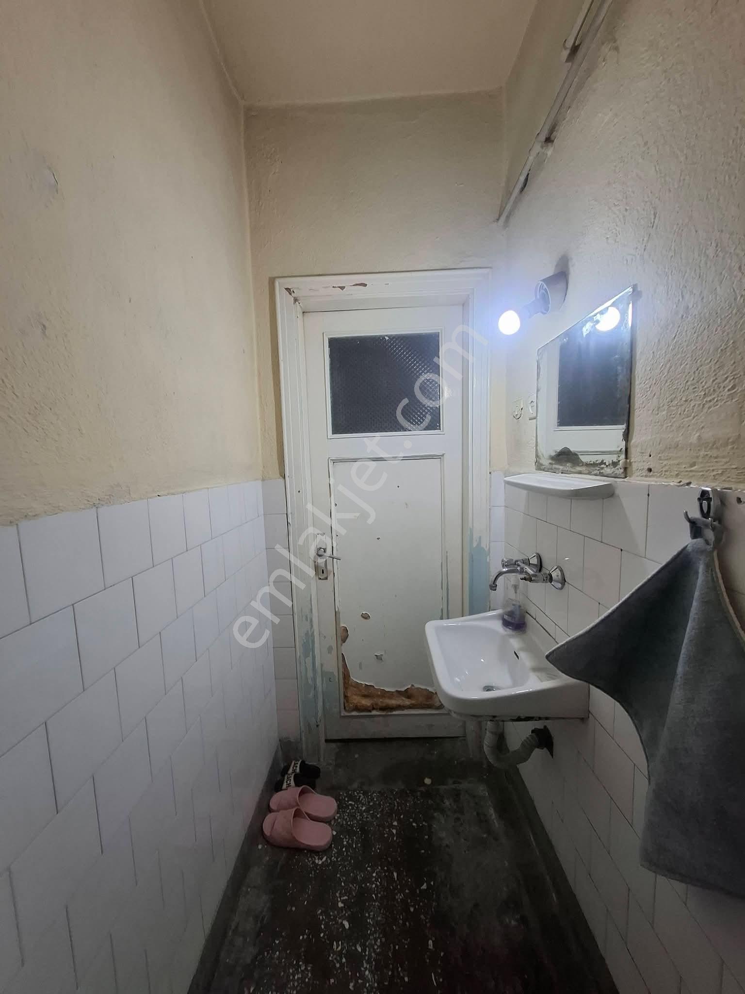 Fetih Caddesi Cepheli İl Jandarma Karşısı Makul Fiyatlı Ara Kat 3+1 Daire - Görsel 11