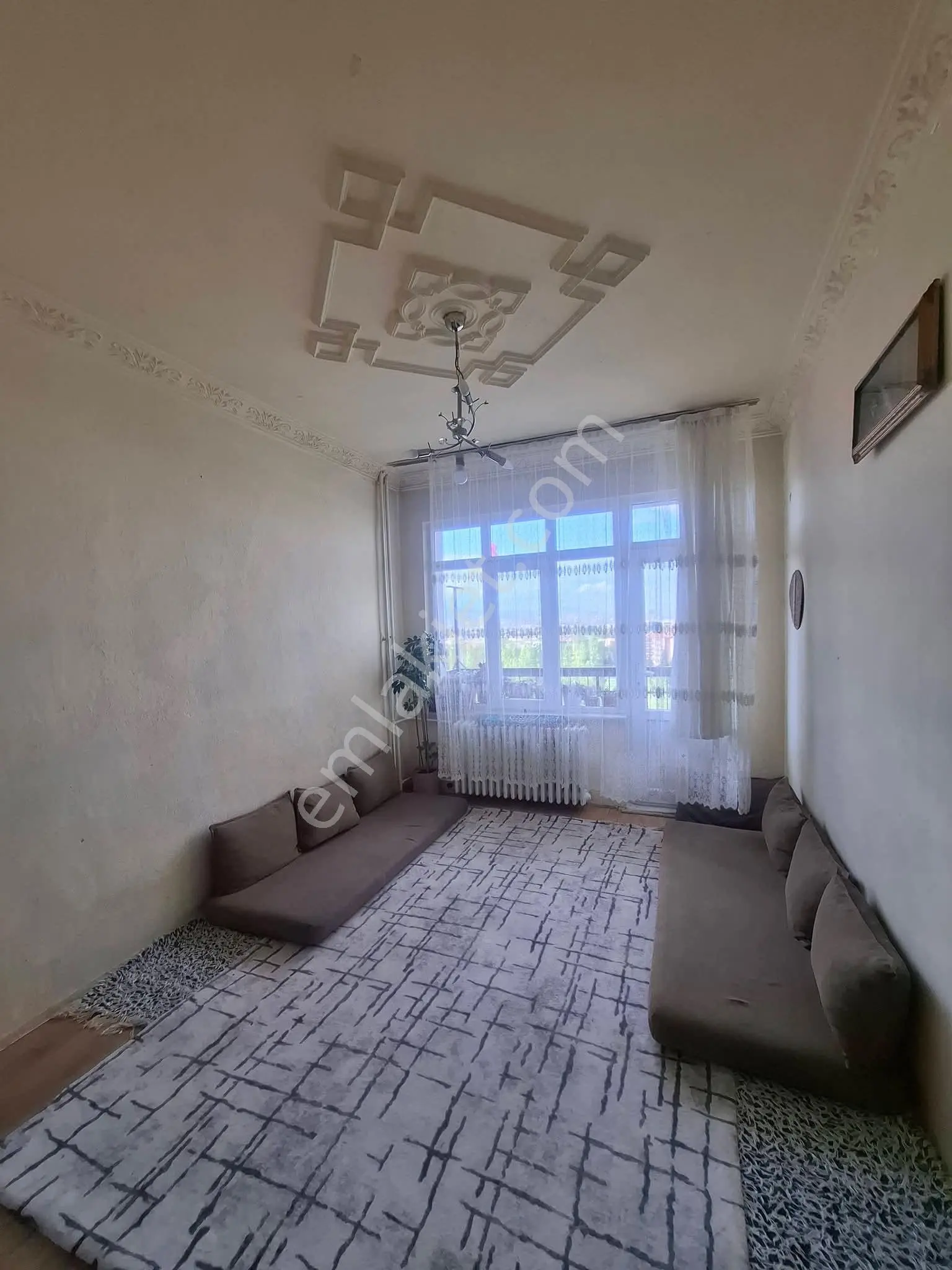 Fetih Caddesi Cepheli İl Jandarma Karşısı Makul Fiyatlı Ara Kat 3+1 Daire - Görsel 5