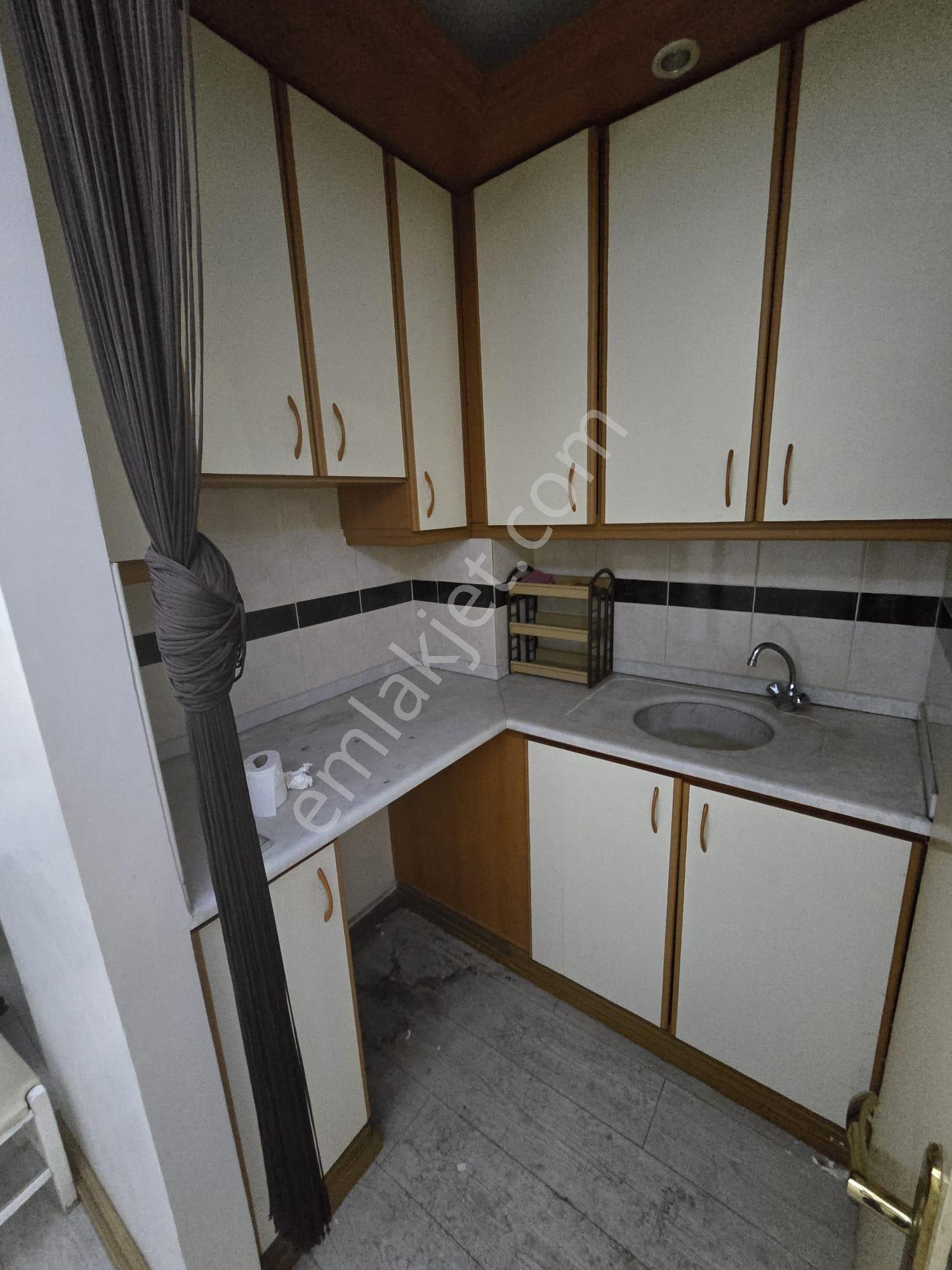 Kiralık Sevgiyolunda 50 M2 Balkonlu Eşyalı Ofis - Görsel 5
