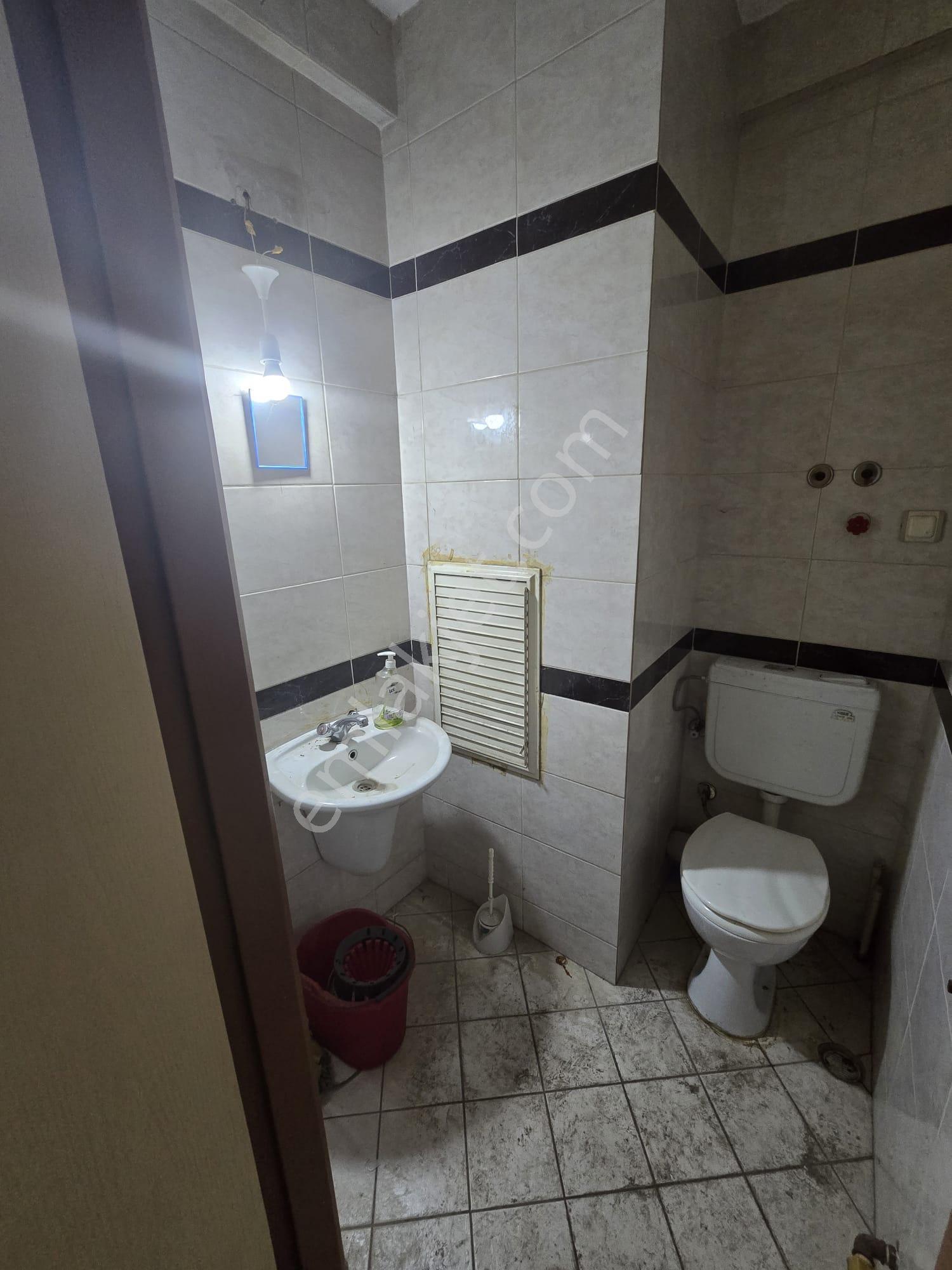 Kiralık Sevgiyolunda 50 M2 Balkonlu Eşyalı Ofis - Görsel 6