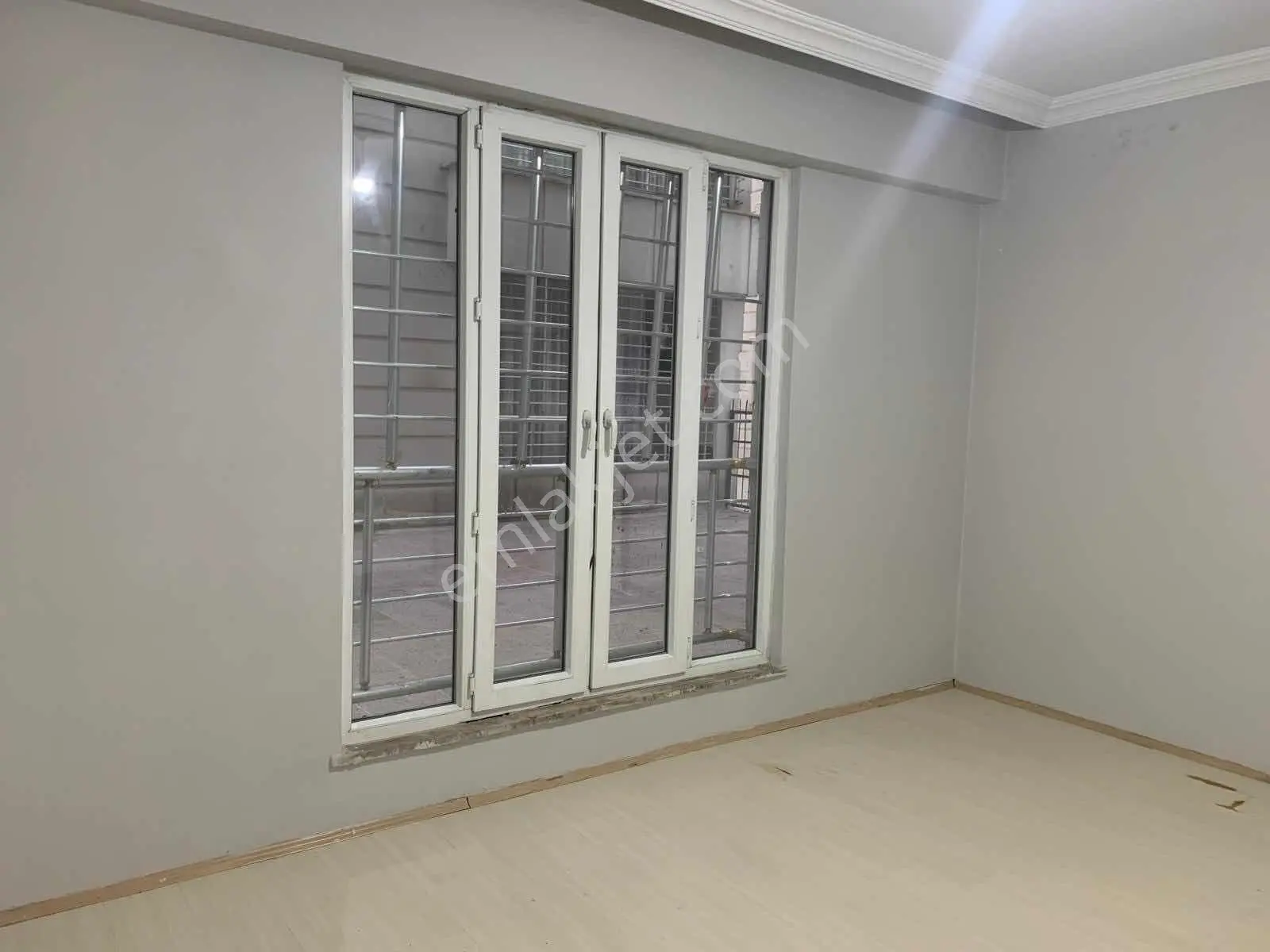 Barden Otel Karşısı Ana Cadde Üstü Kiralık 3+1 Daire - Görsel 4